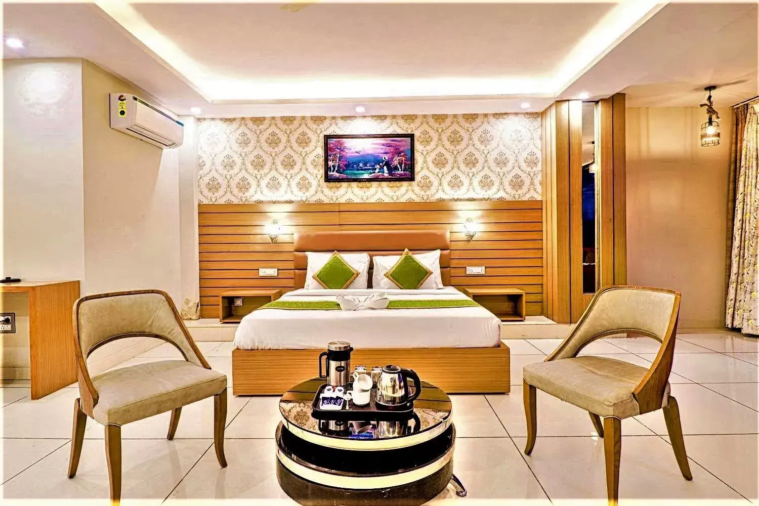 Bed in The Glory Hotel Bed in The Glory Hotel