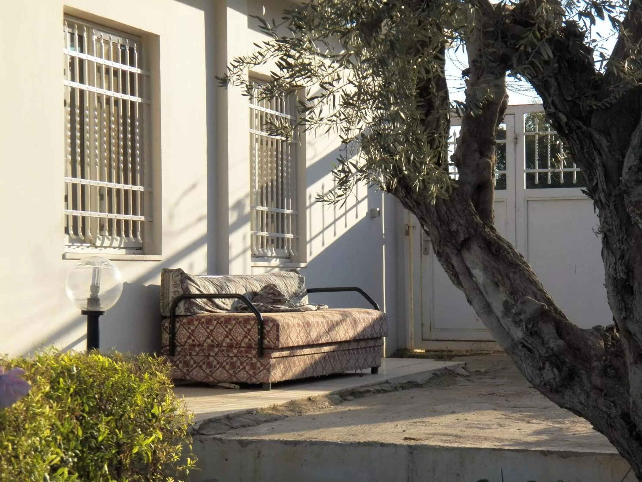 Patio in Auberg-Inn Guesthouse