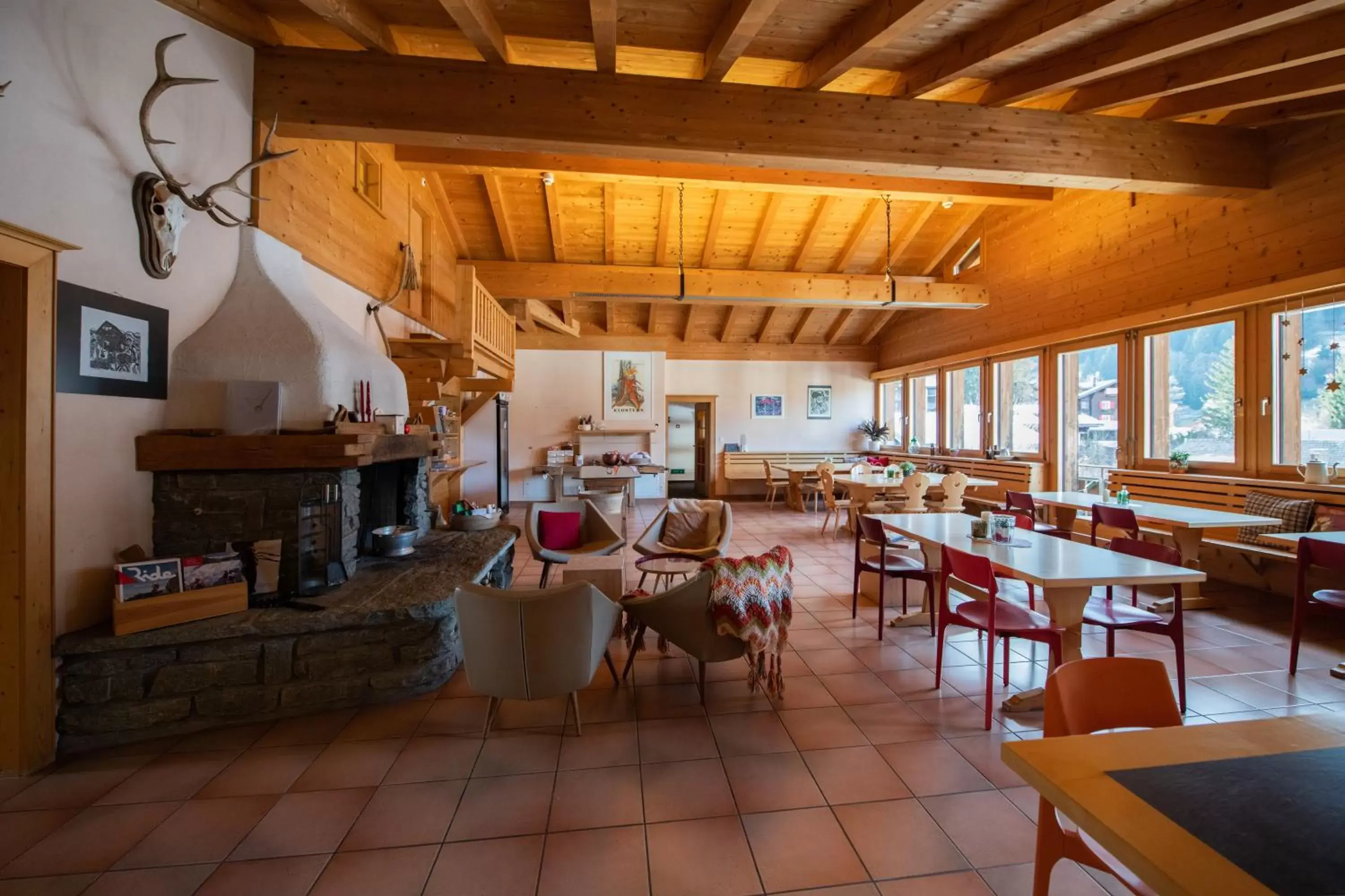 Communal lounge/ TV room, Restaurant/Places to Eat in Sport-Lodge Klosters