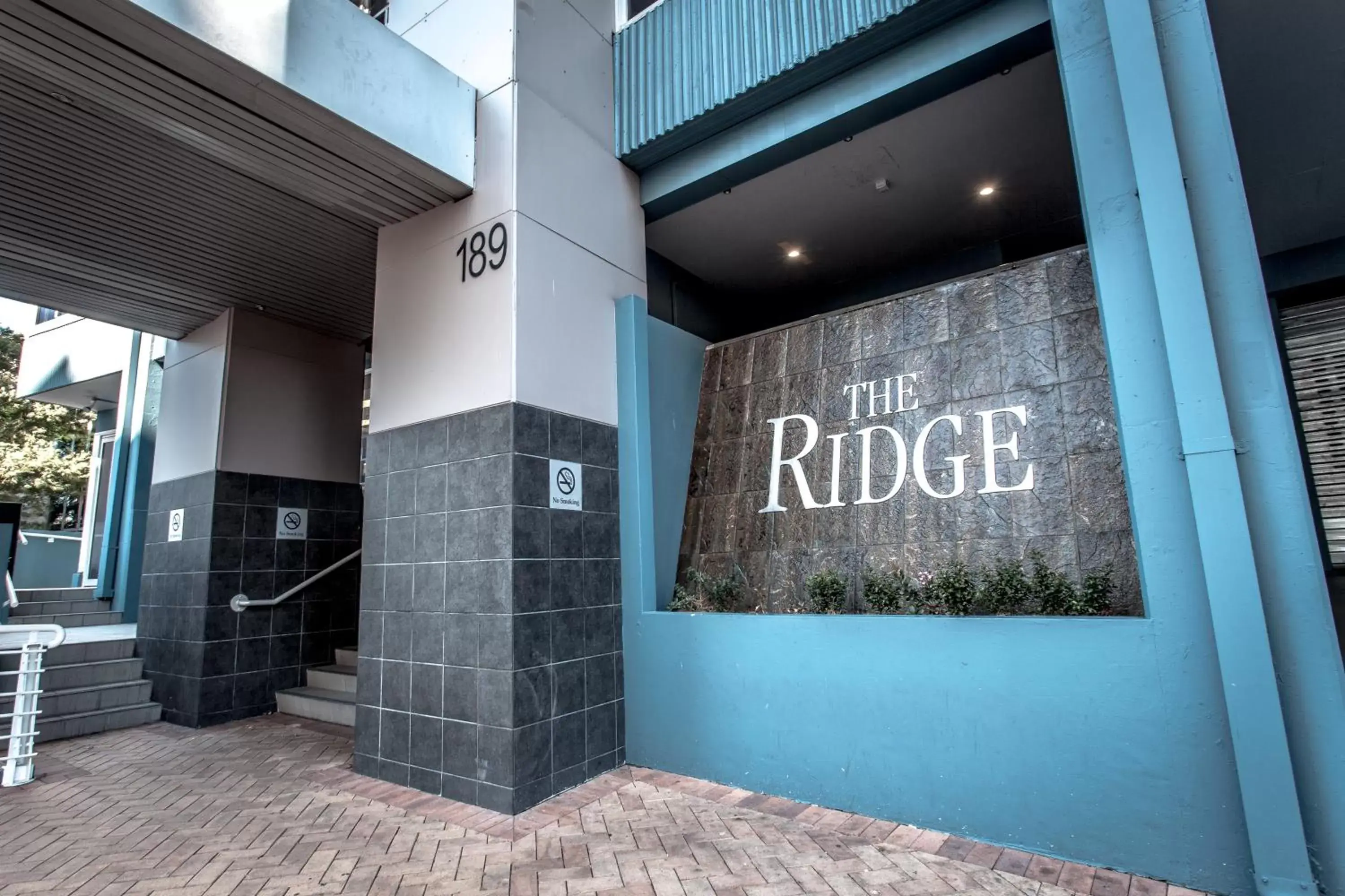 Facade/entrance in Ridge Apartment Hotel