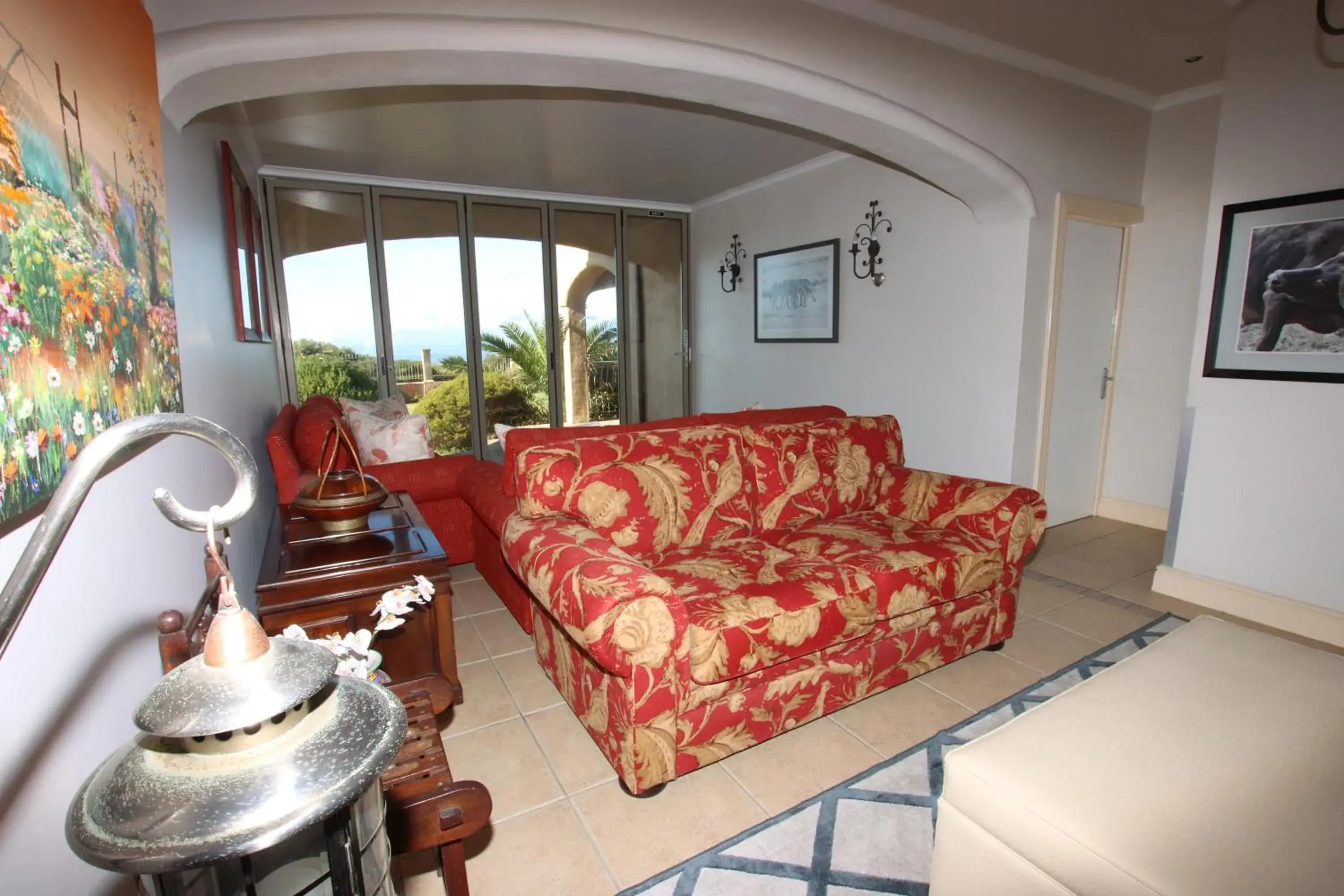 Seating Area in On The Cliff Guest House