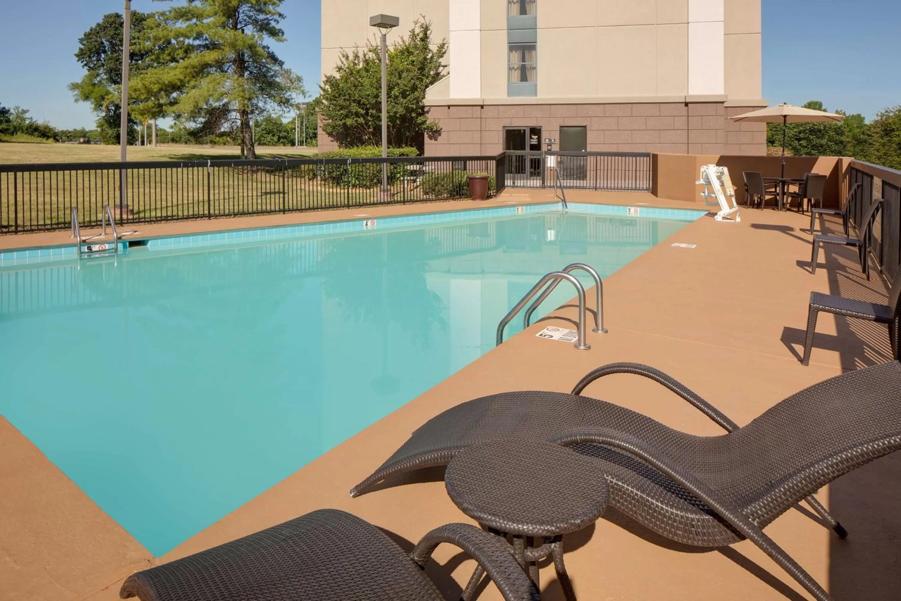Pool view in Hampton Inn & Suites Nashville-Airport