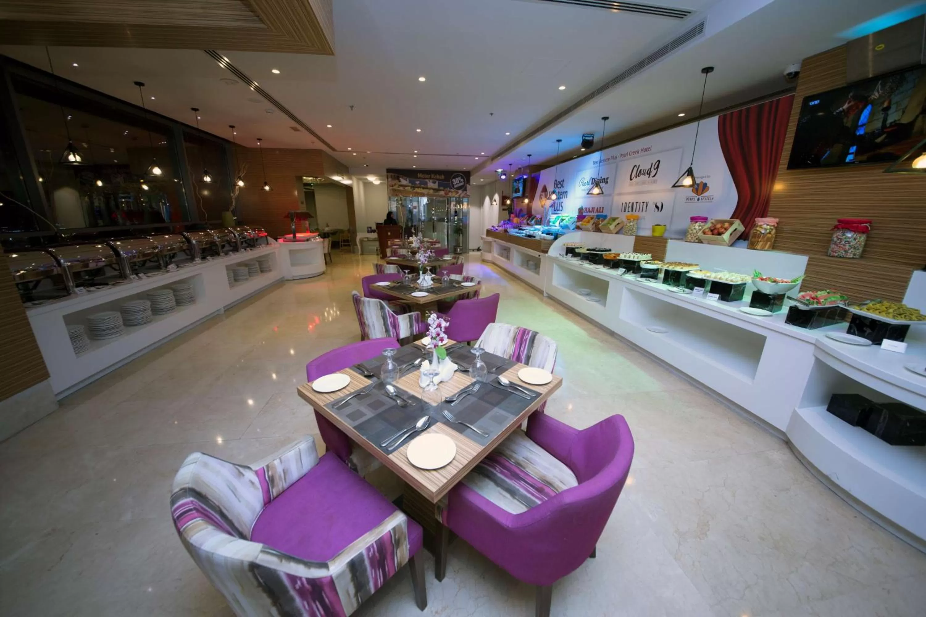 Restaurant/places to eat in Best Western Plus Pearl Creek