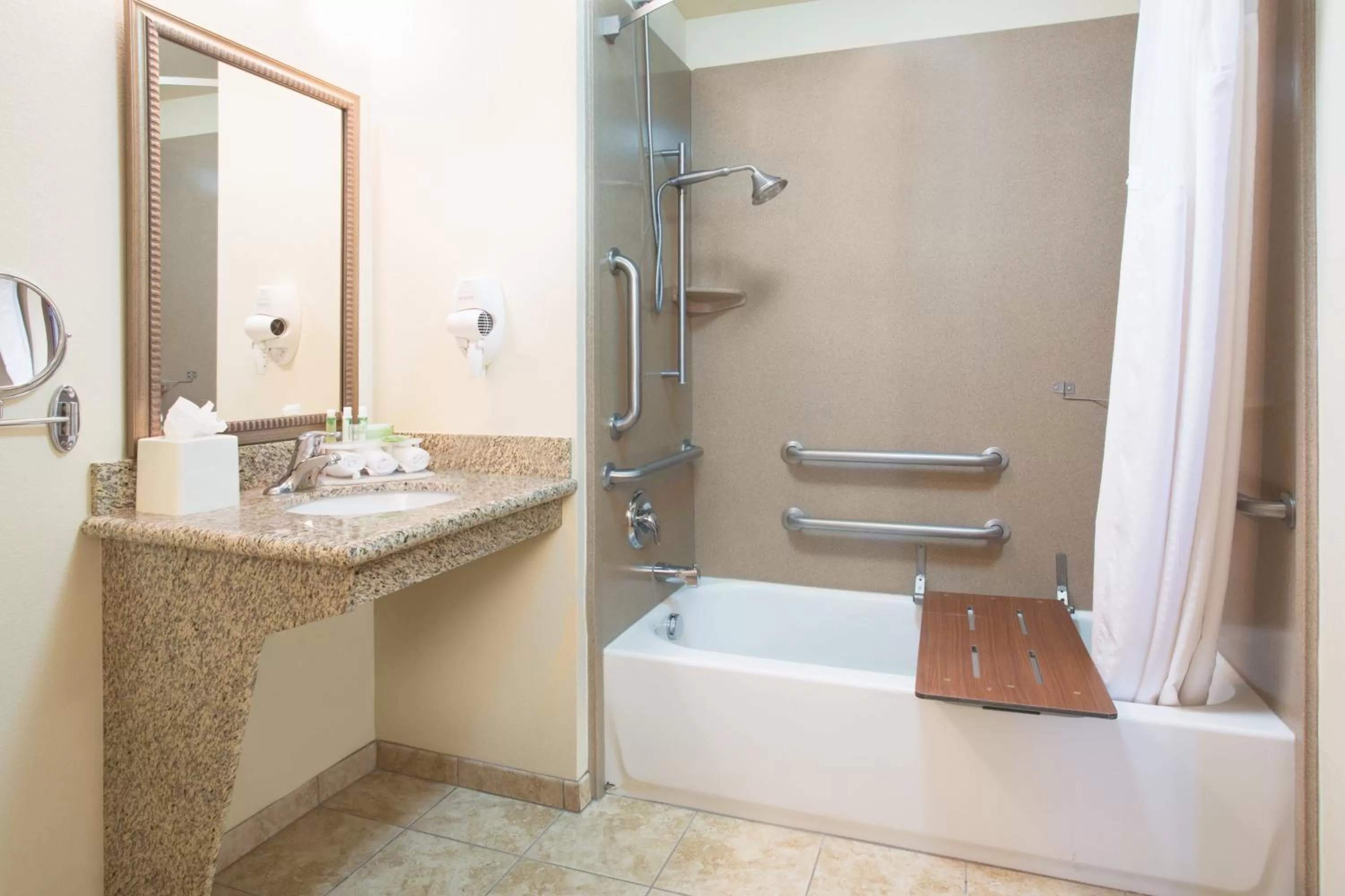 Bathroom in Holiday Inn Express and Suites Los Alamos Entrada Park by IHG
