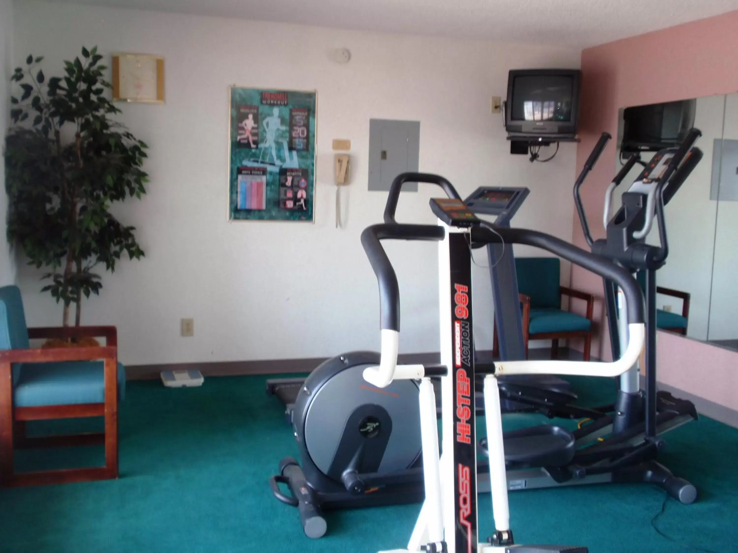 Fitness centre/facilities, Fitness Center/Facilities in Jameson Inn - Perry