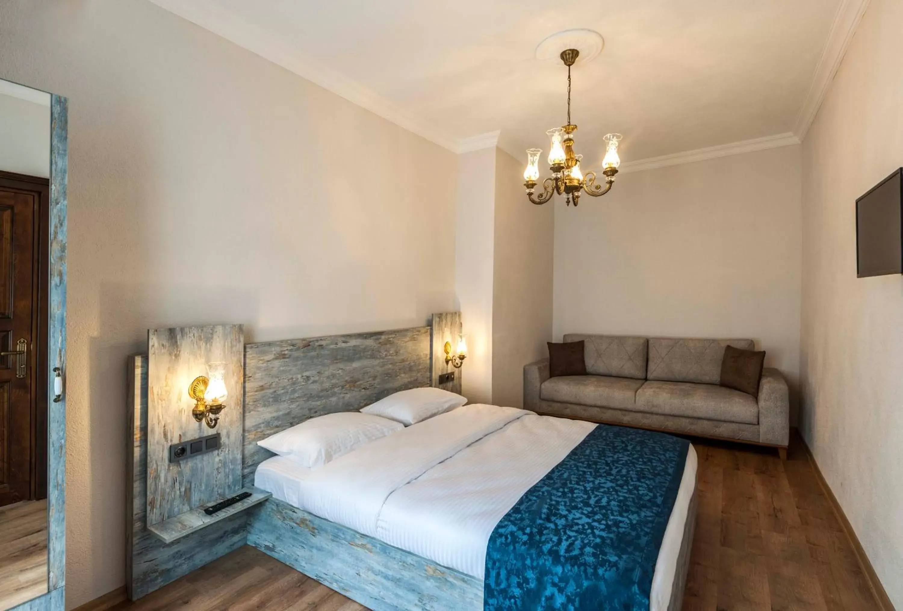 Bed in Element Garden Bed in Element Garden