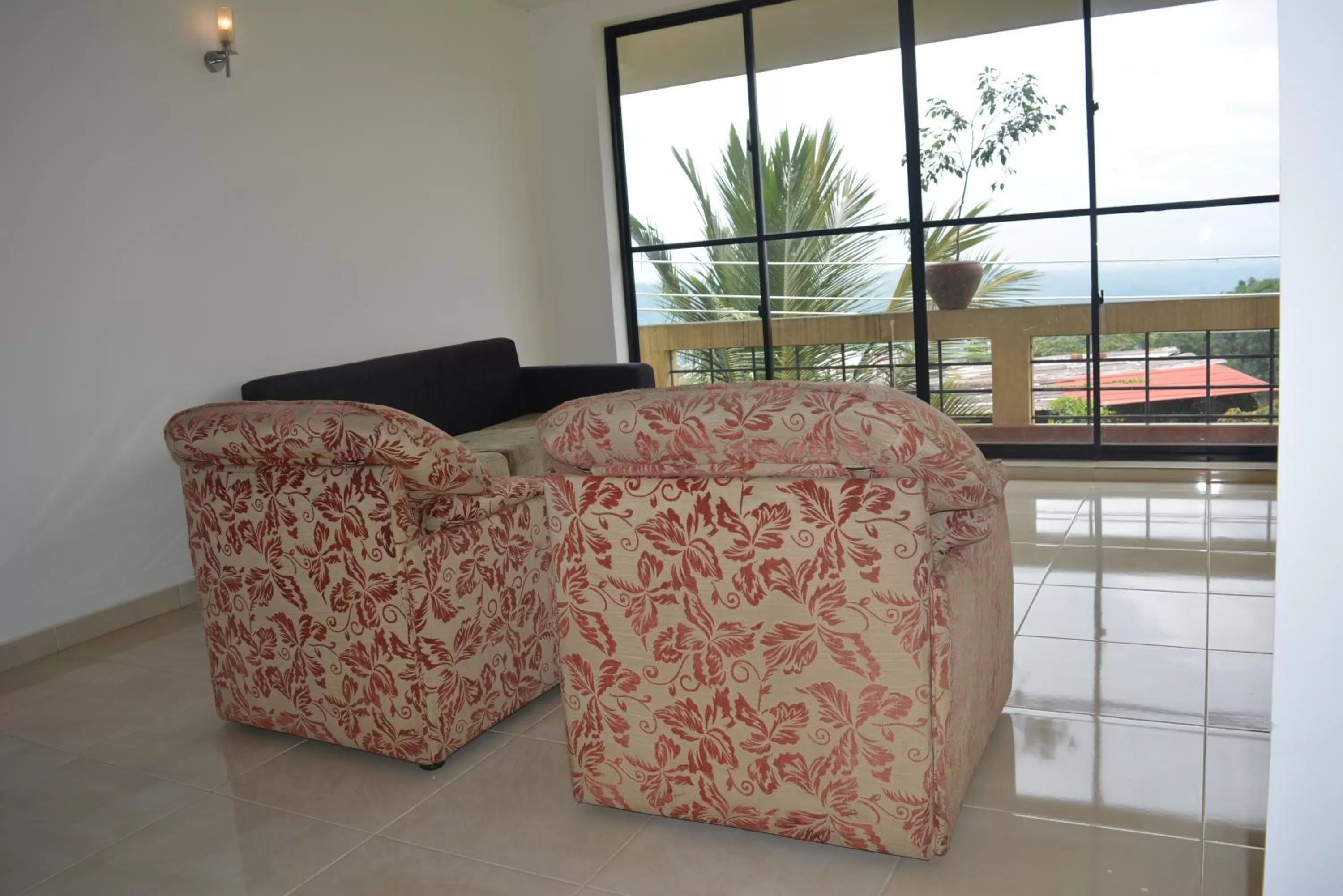 Seating Area in Kandy Unique Hotel