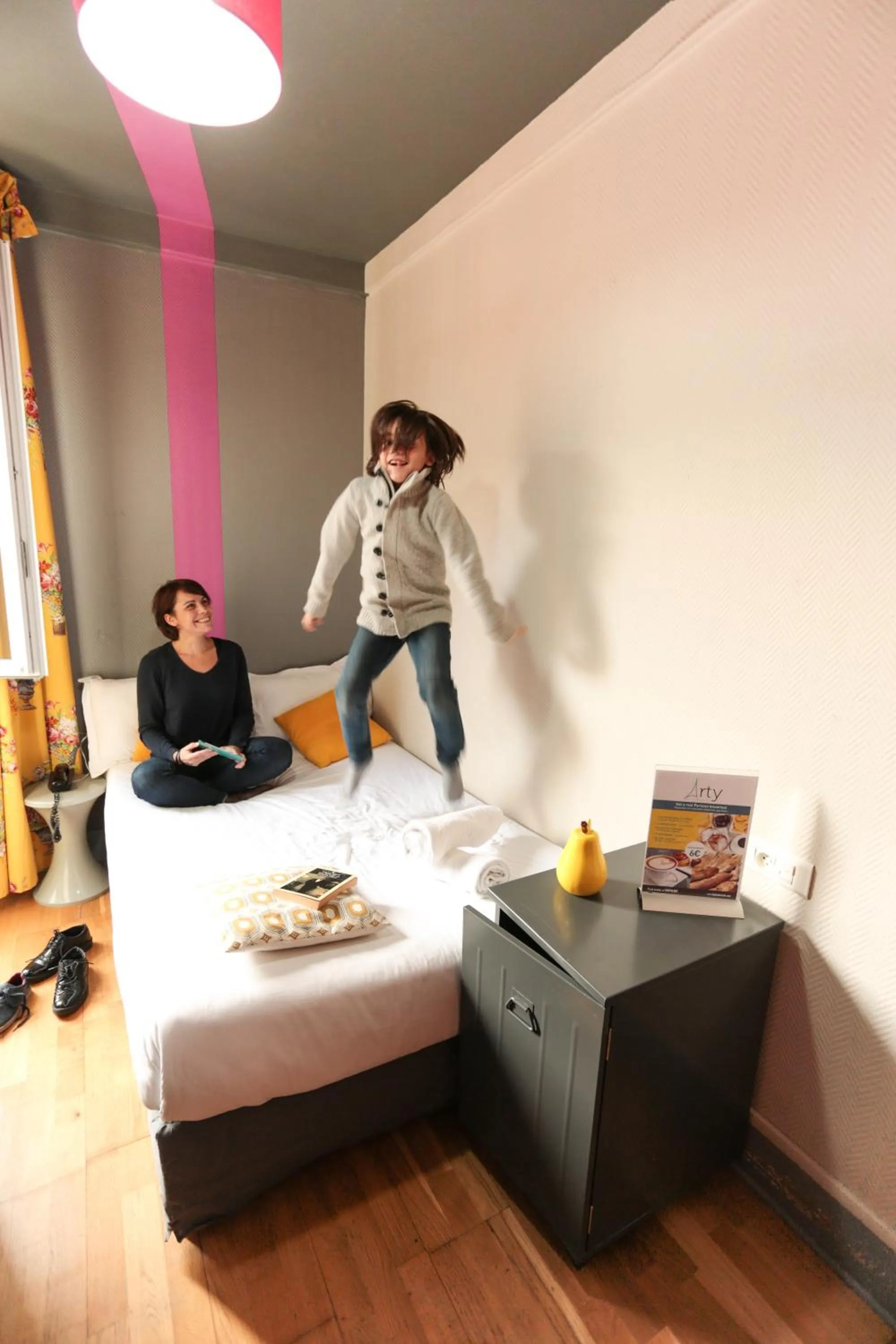 Photo of the whole room in Arty Paris Porte de Versailles by River