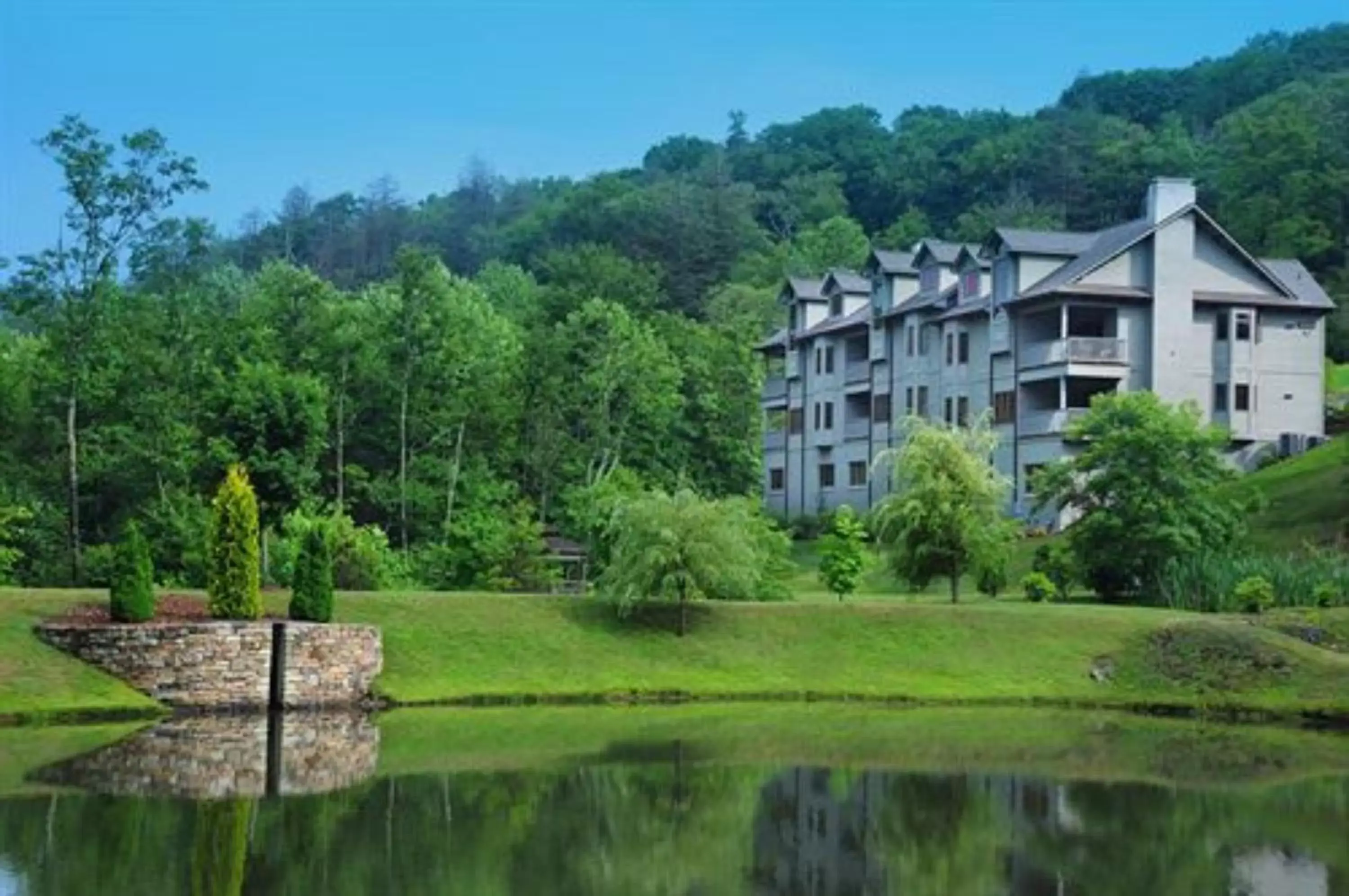 Neighbourhood, Property Building in Bob Timberlake Inn at Chetola Resort