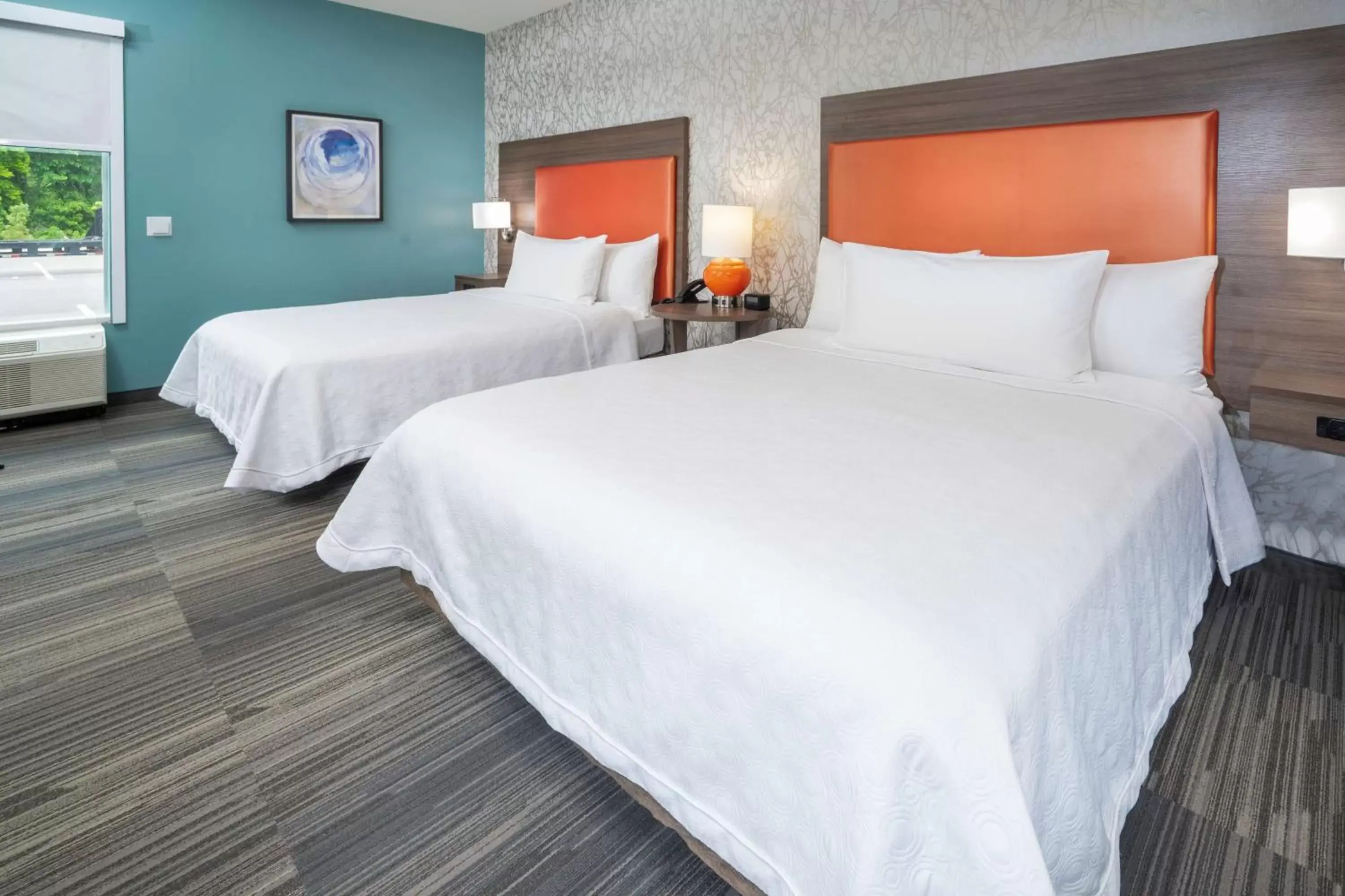 Bed in Home2 Suites By Hilton Minneapolis-Mall of America
