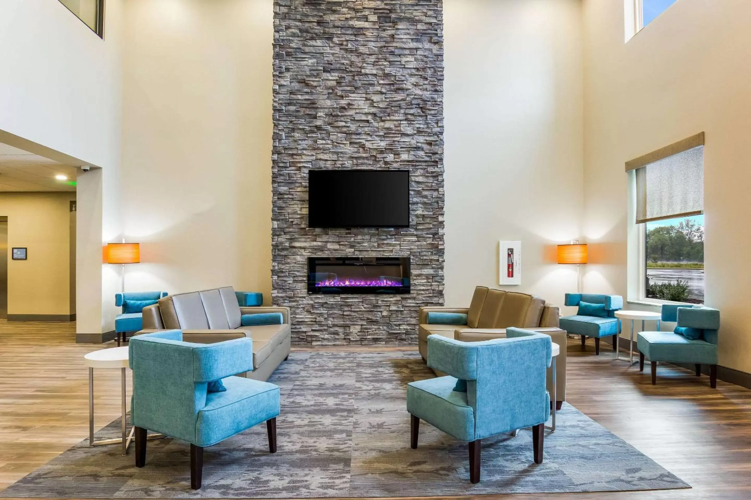 Lobby or reception, Seating Area in Sleep Inn Winfield - Teays Valley
