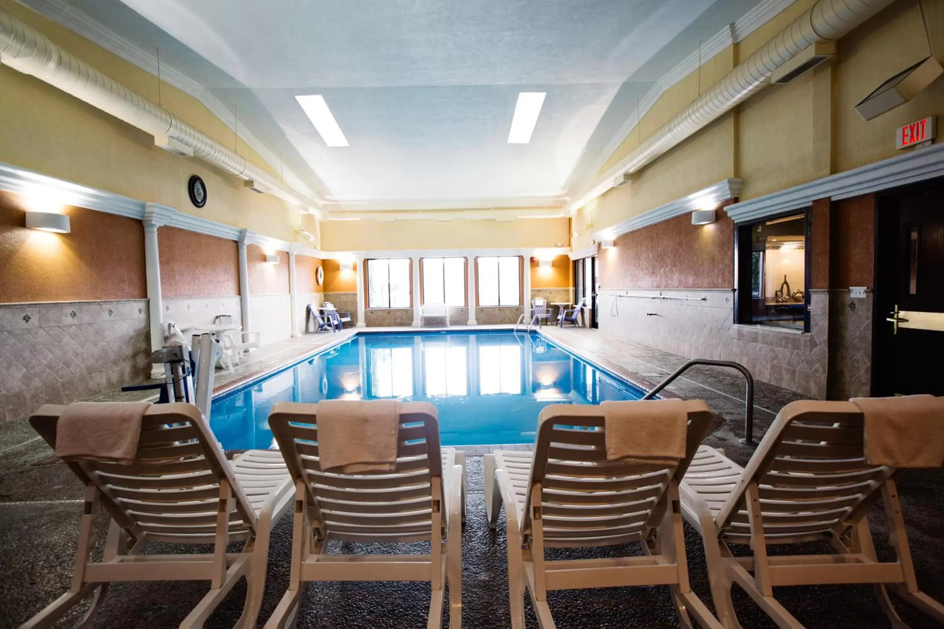 Swimming Pool in Days Inn by Wyndham Minot