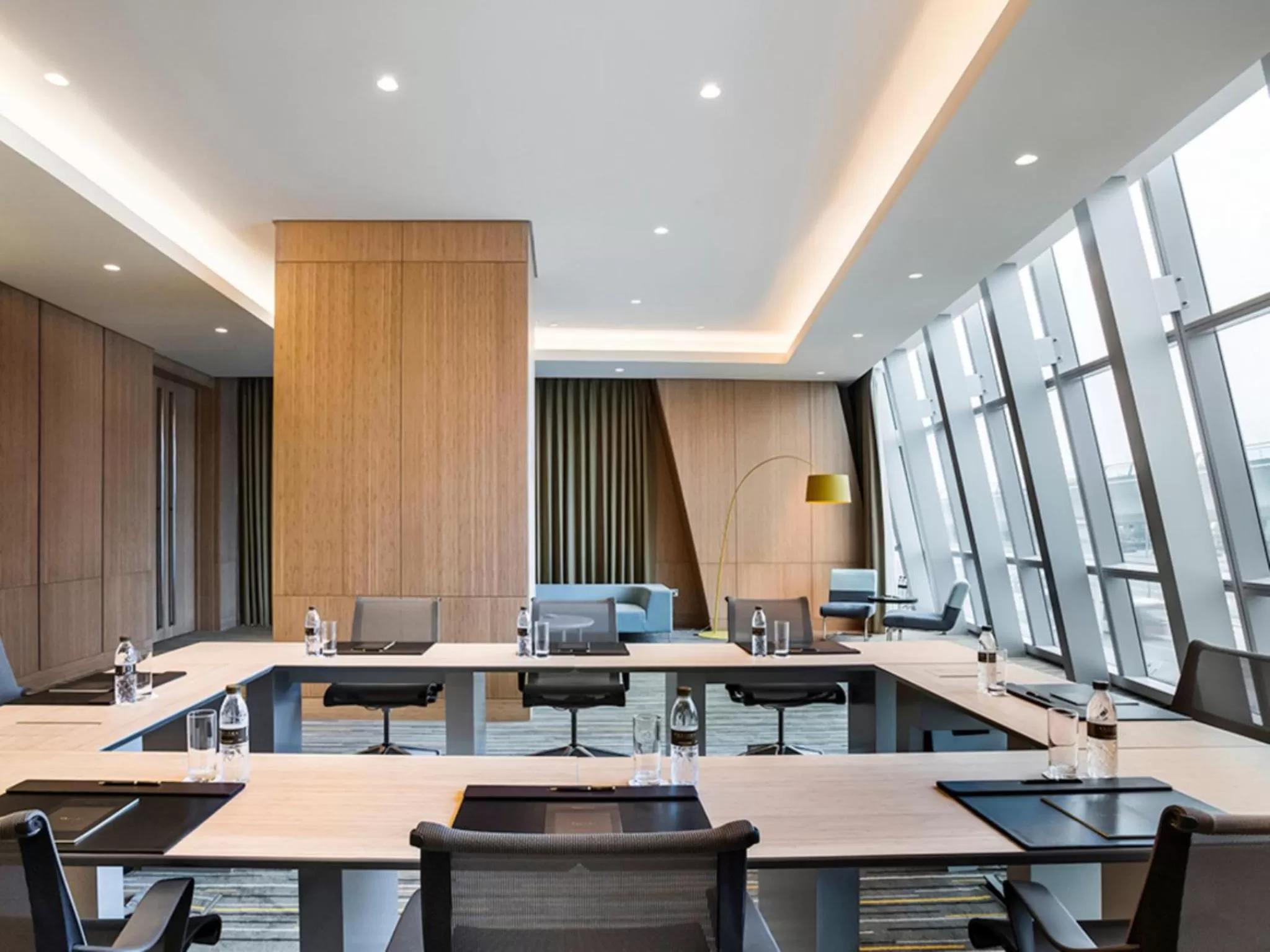 Meeting/conference room in Sofitel Shanghai Hongqiao