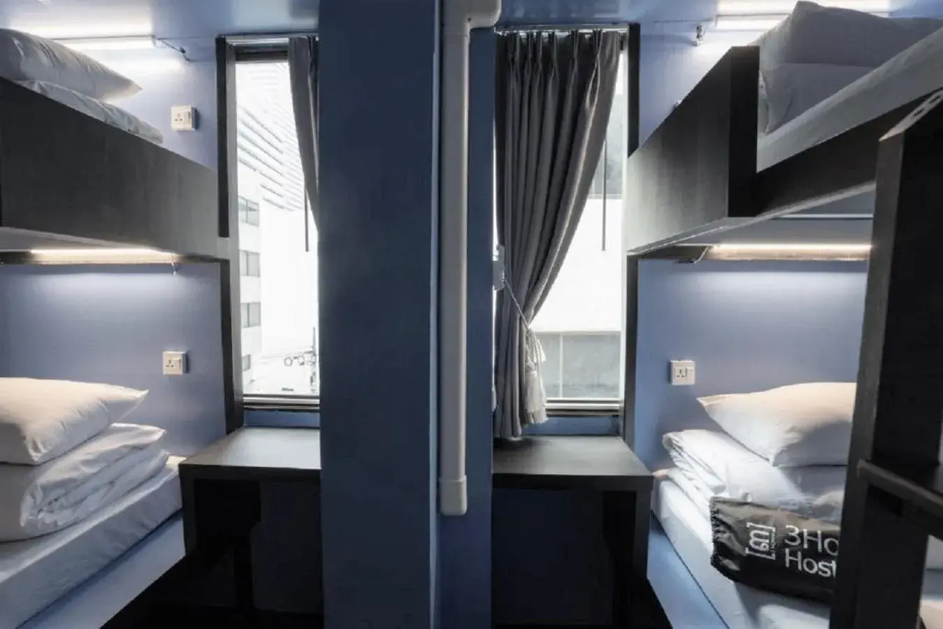 Bedroom, Bunk Bed in 3 Howw Hostel at Sukhumvit 21