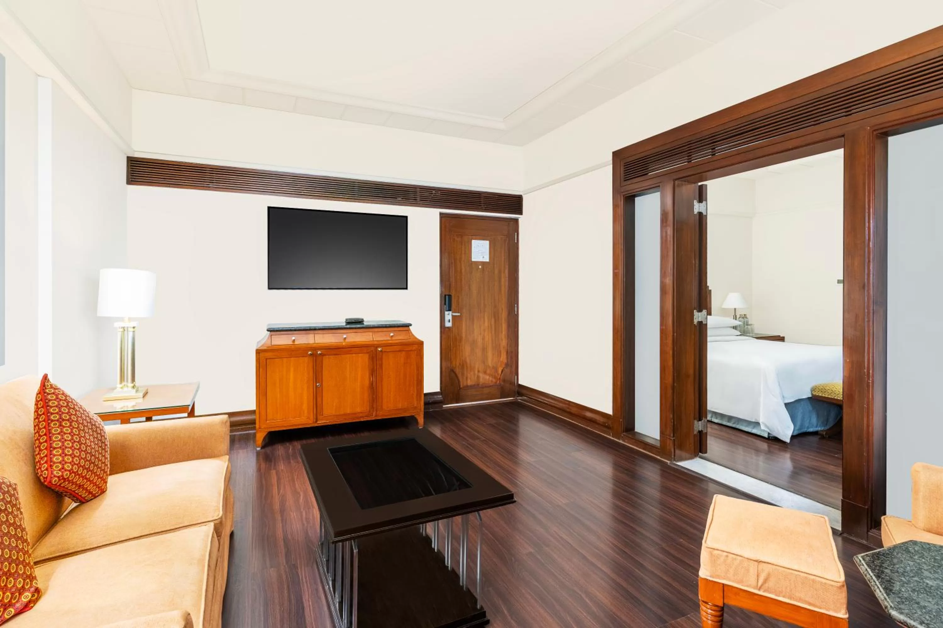 Living room in Hyderabad Marriott Hotel & Convention Centre