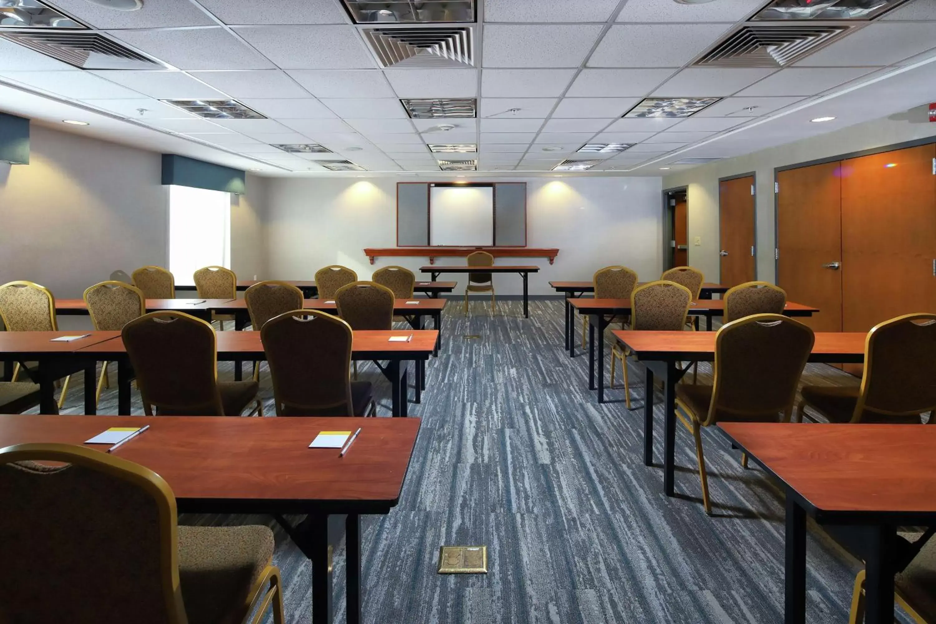 Meeting/conference room in Hampton Inn & Suites Tucson East
