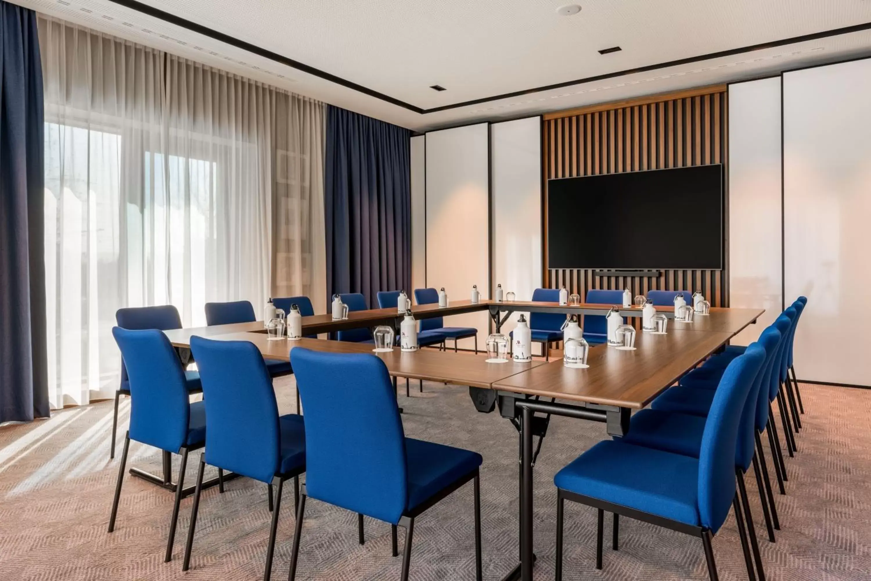 Meeting/conference room in Geneva Marriott Hotel