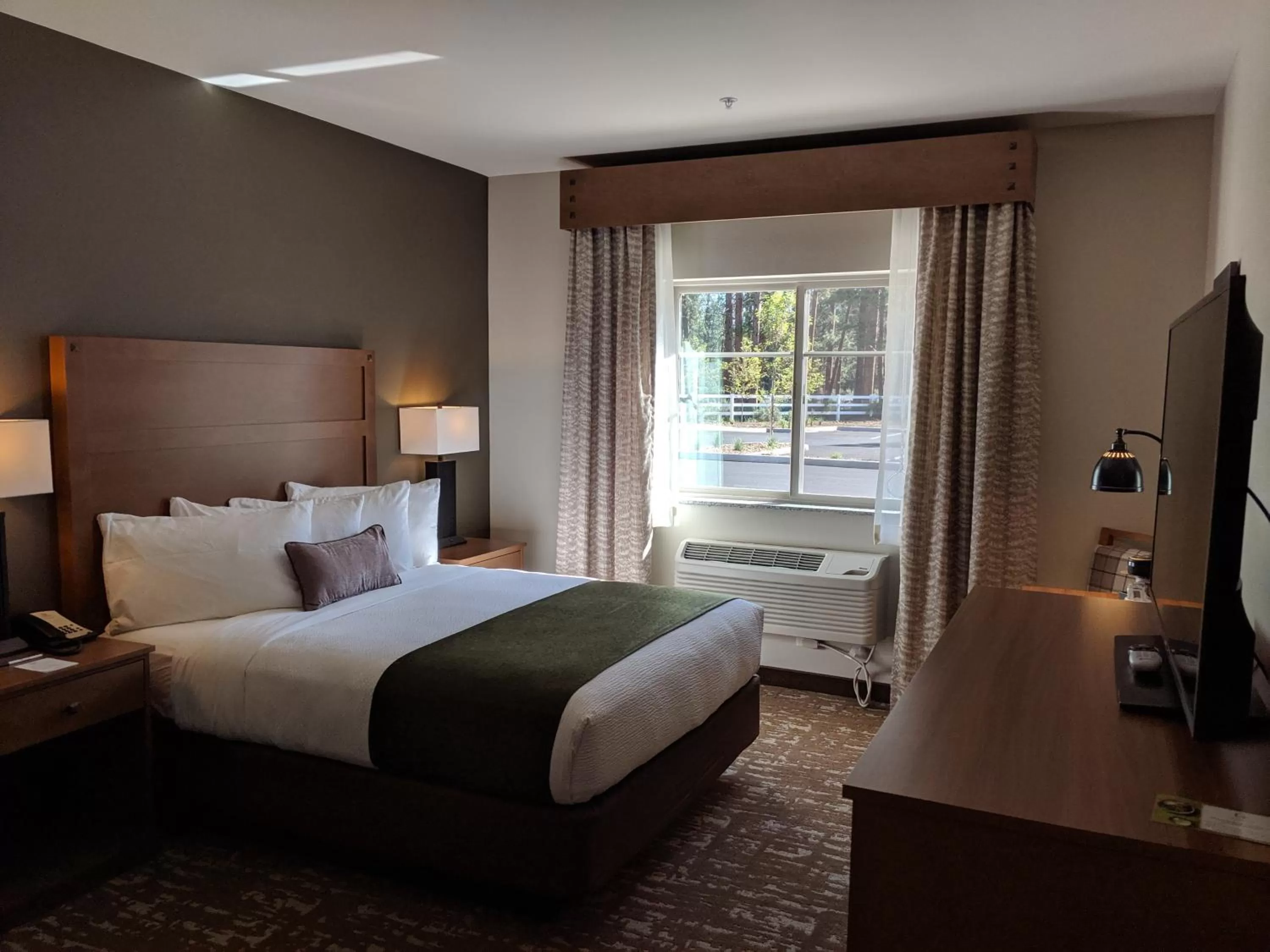 Photo of the whole room, Bed in GrandStay Hotel & Suites