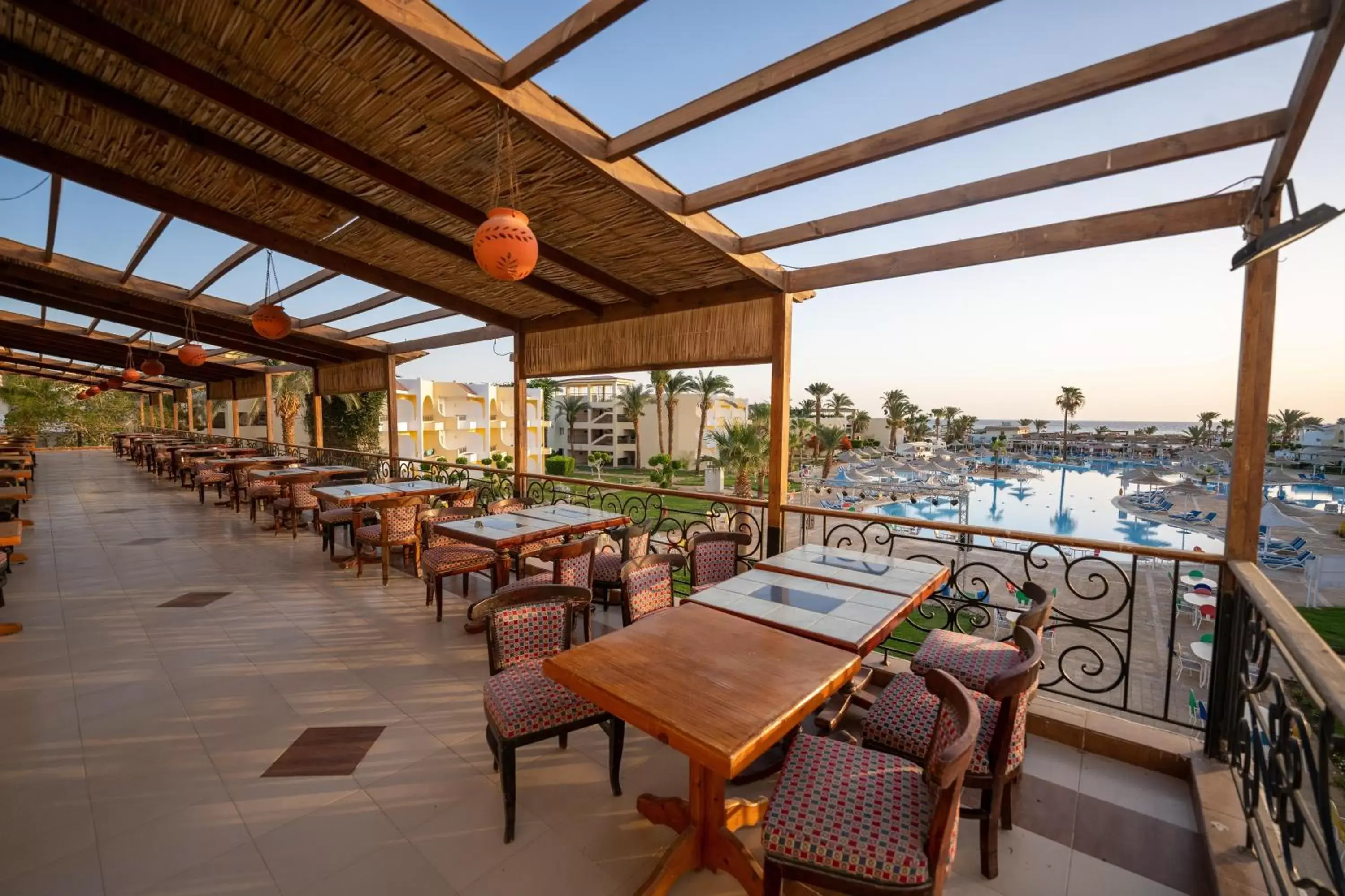 Balcony/Terrace, Restaurant/Places to Eat in Labranda Club Makadi