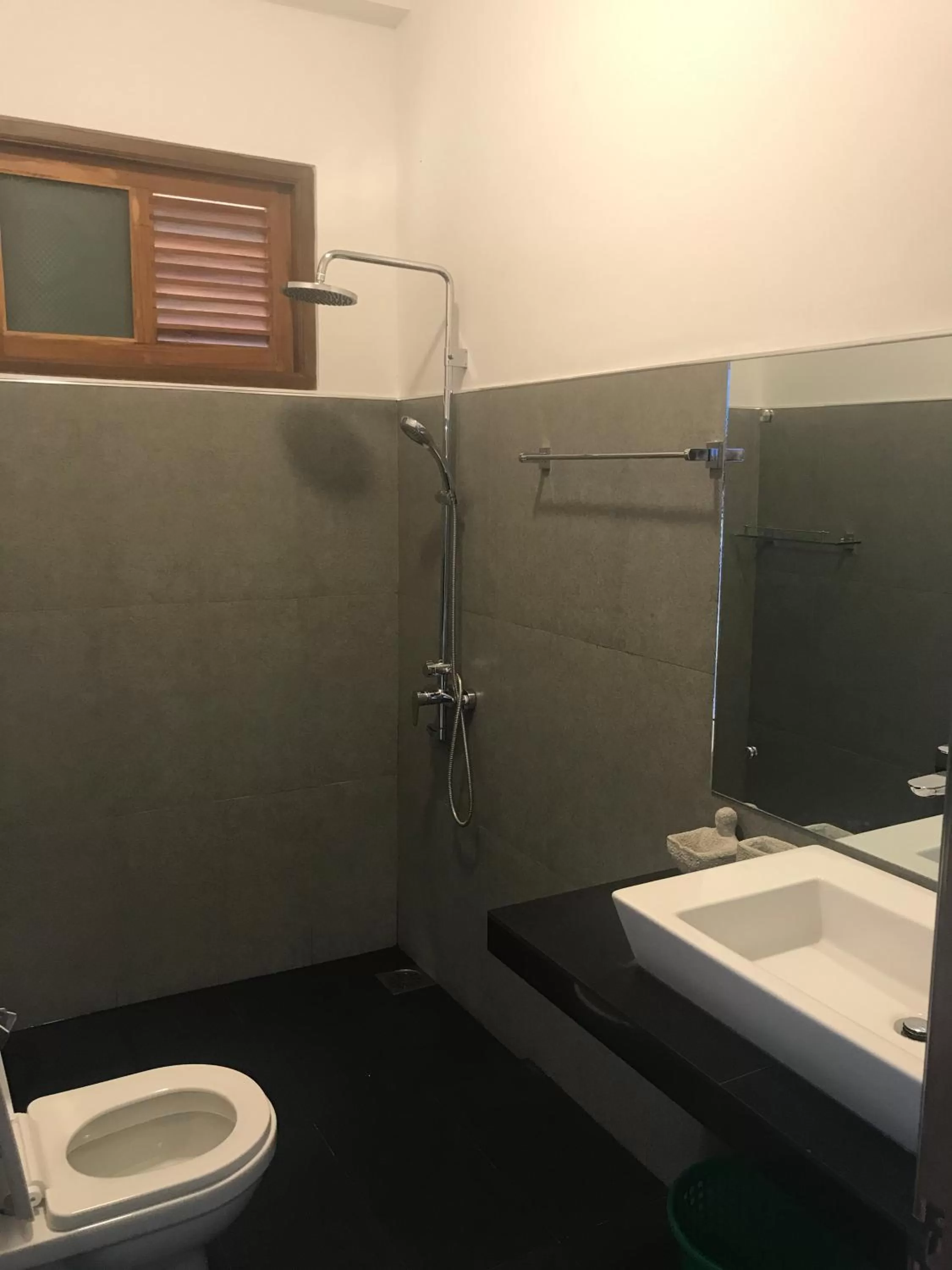 Bathroom in Raveena Guest House