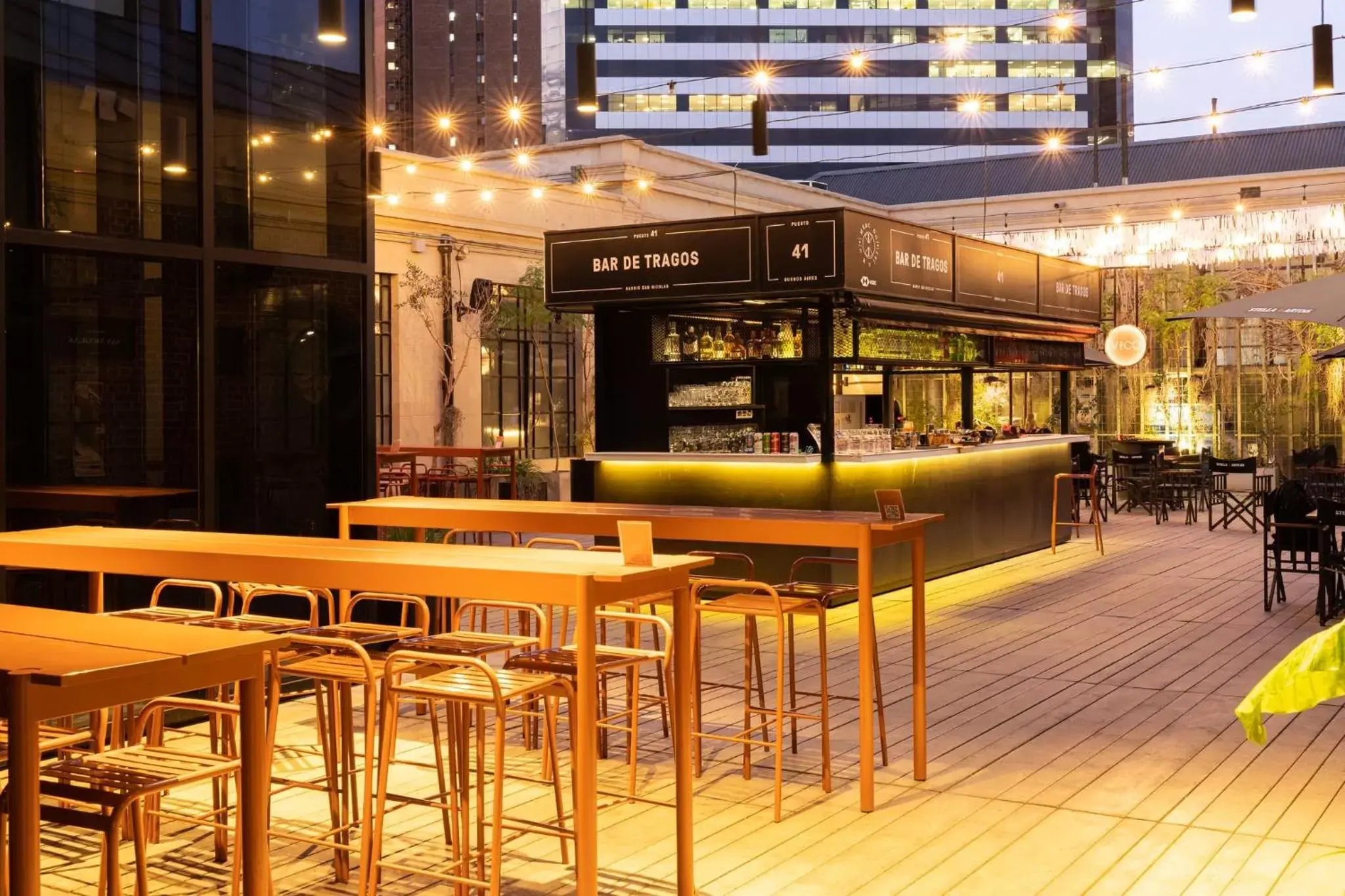 Restaurant/places to eat, Lounge/Bar in Holiday Inn Express Puerto Madero, an IHG Hotel