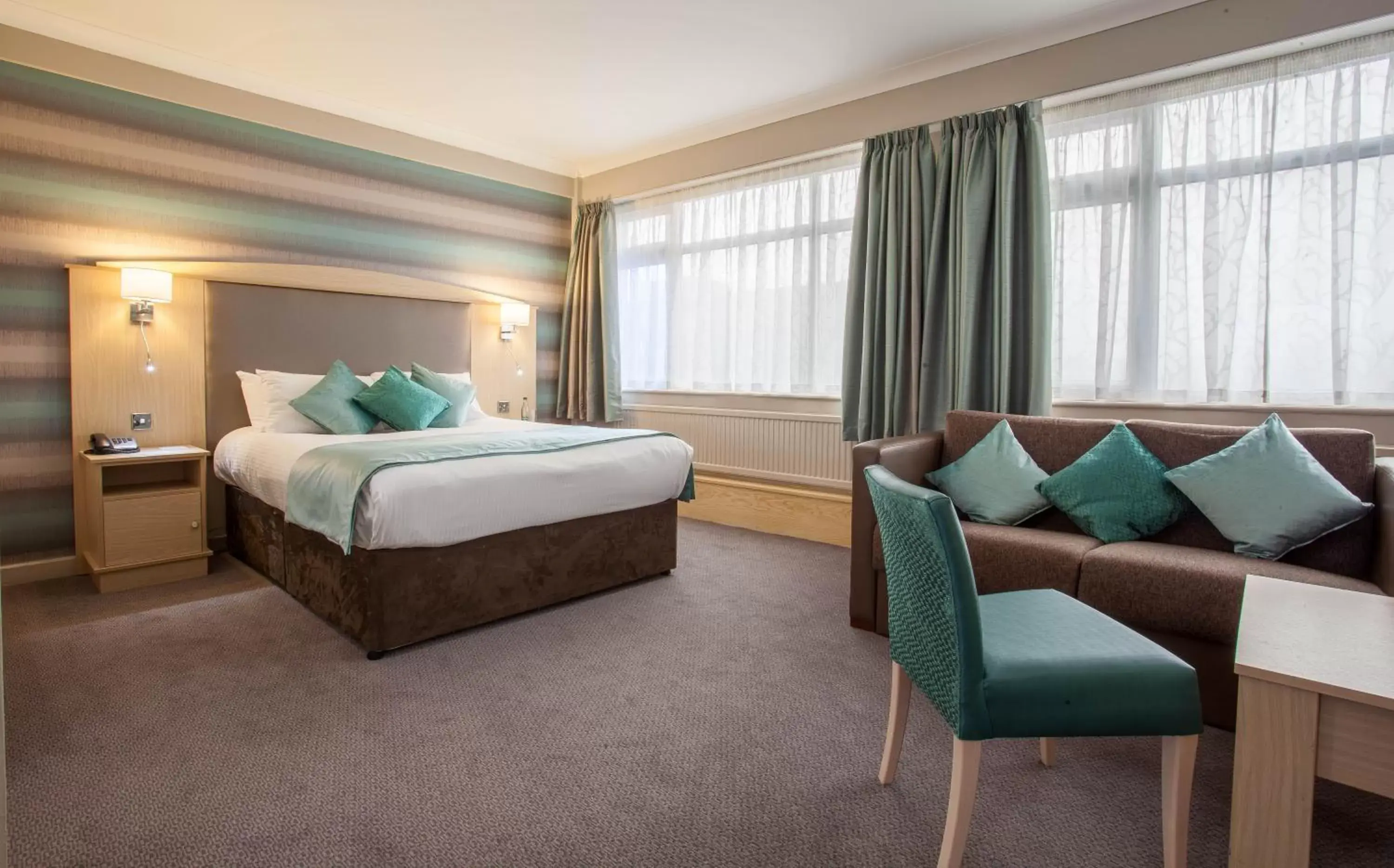 Bed in Best Western Manchester Altrincham Cresta Court Hotel