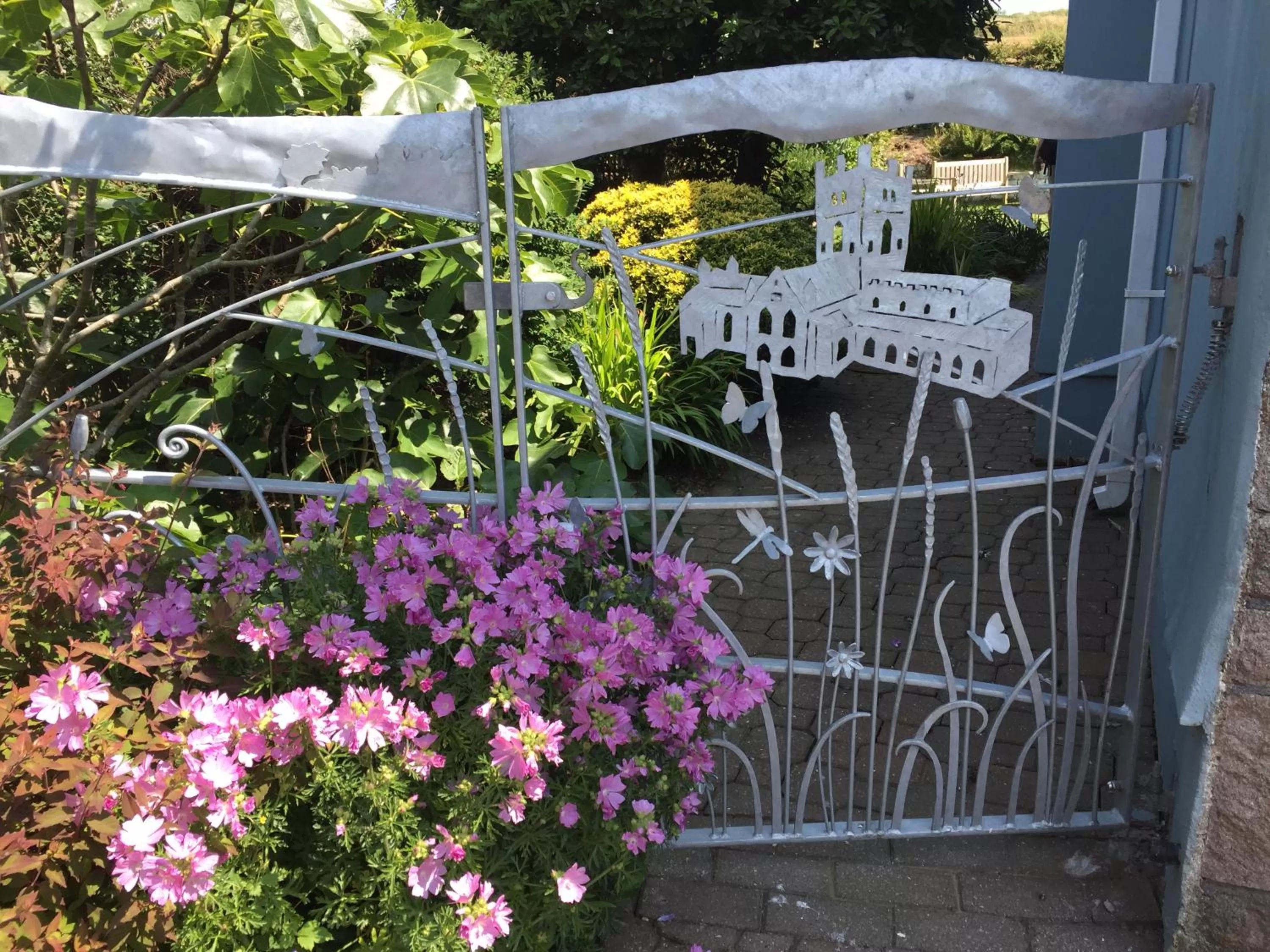 Property building in Ramsey House - Luxury Licensed B&B - Parking and Guest Lounge