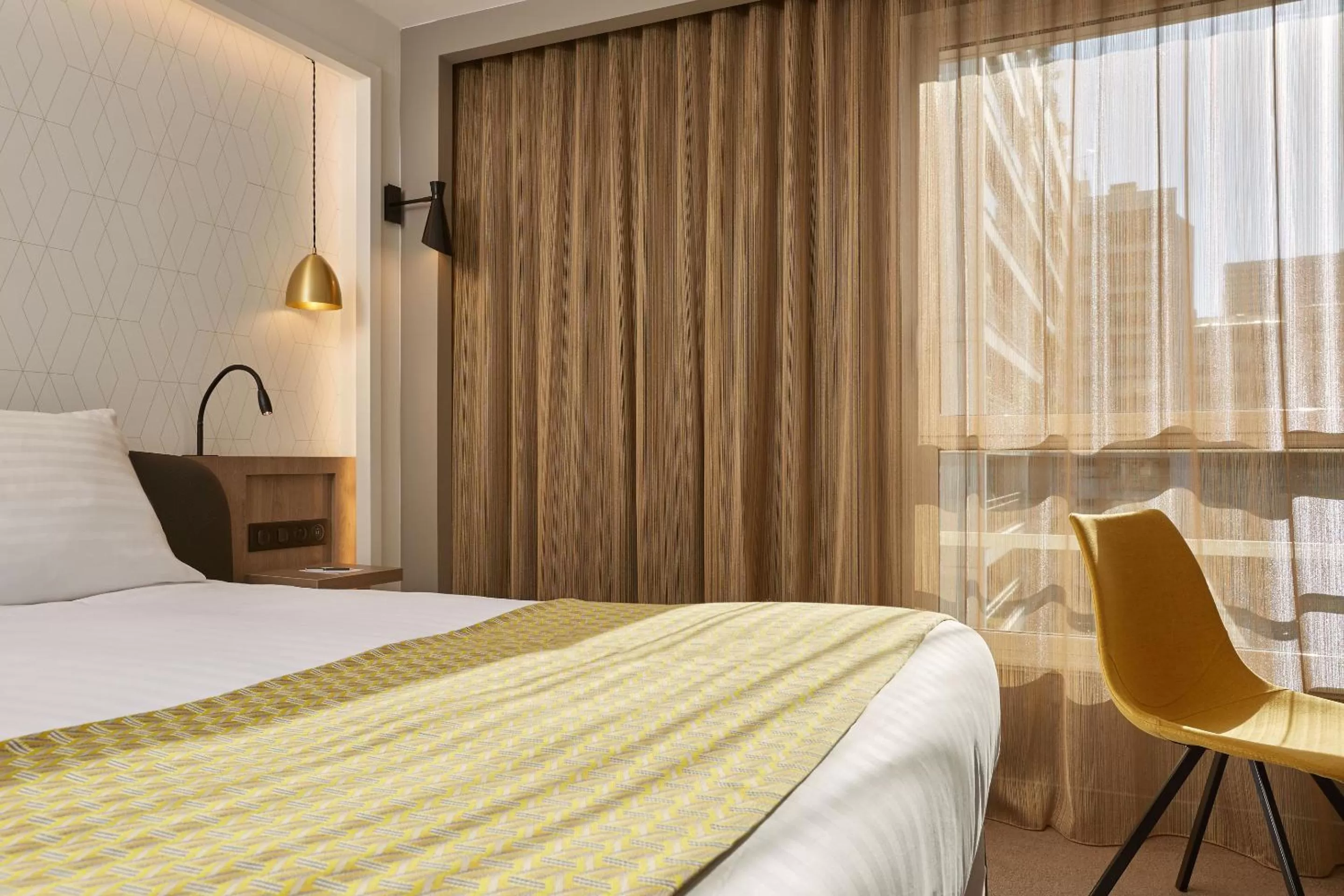 Bed in Auteuil Tour Eiffel