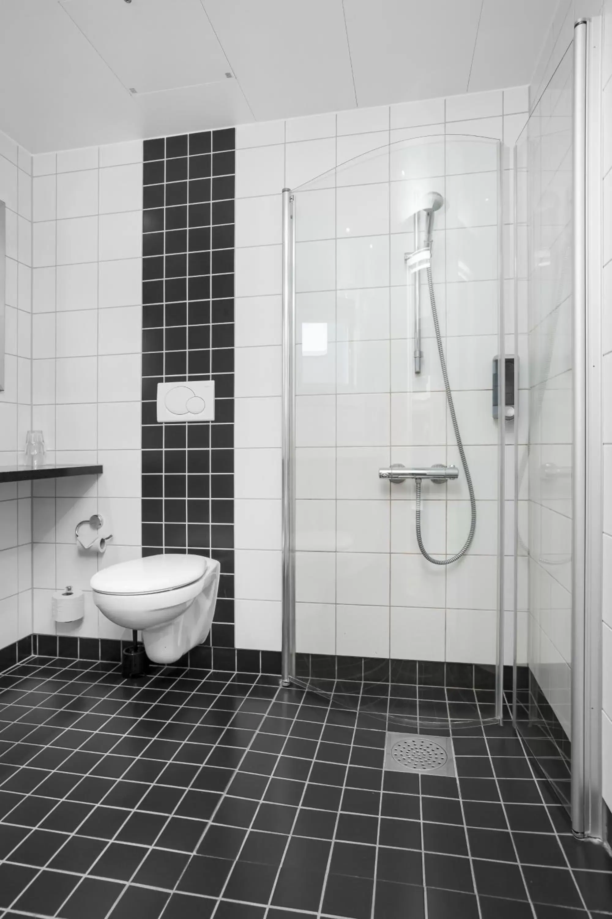 Bathroom in Connect Hotel Skavsta Airport