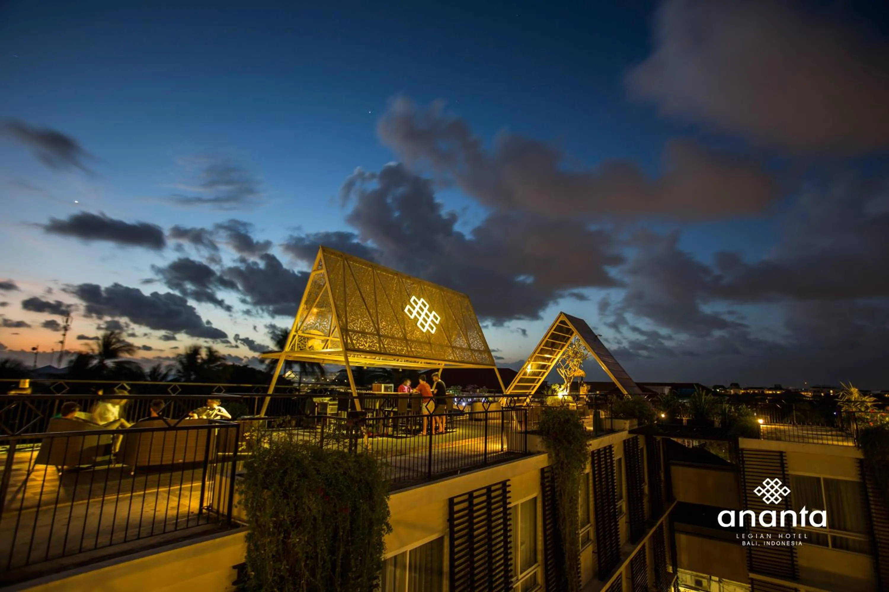 Lounge or bar in Ananta Legian Hotel