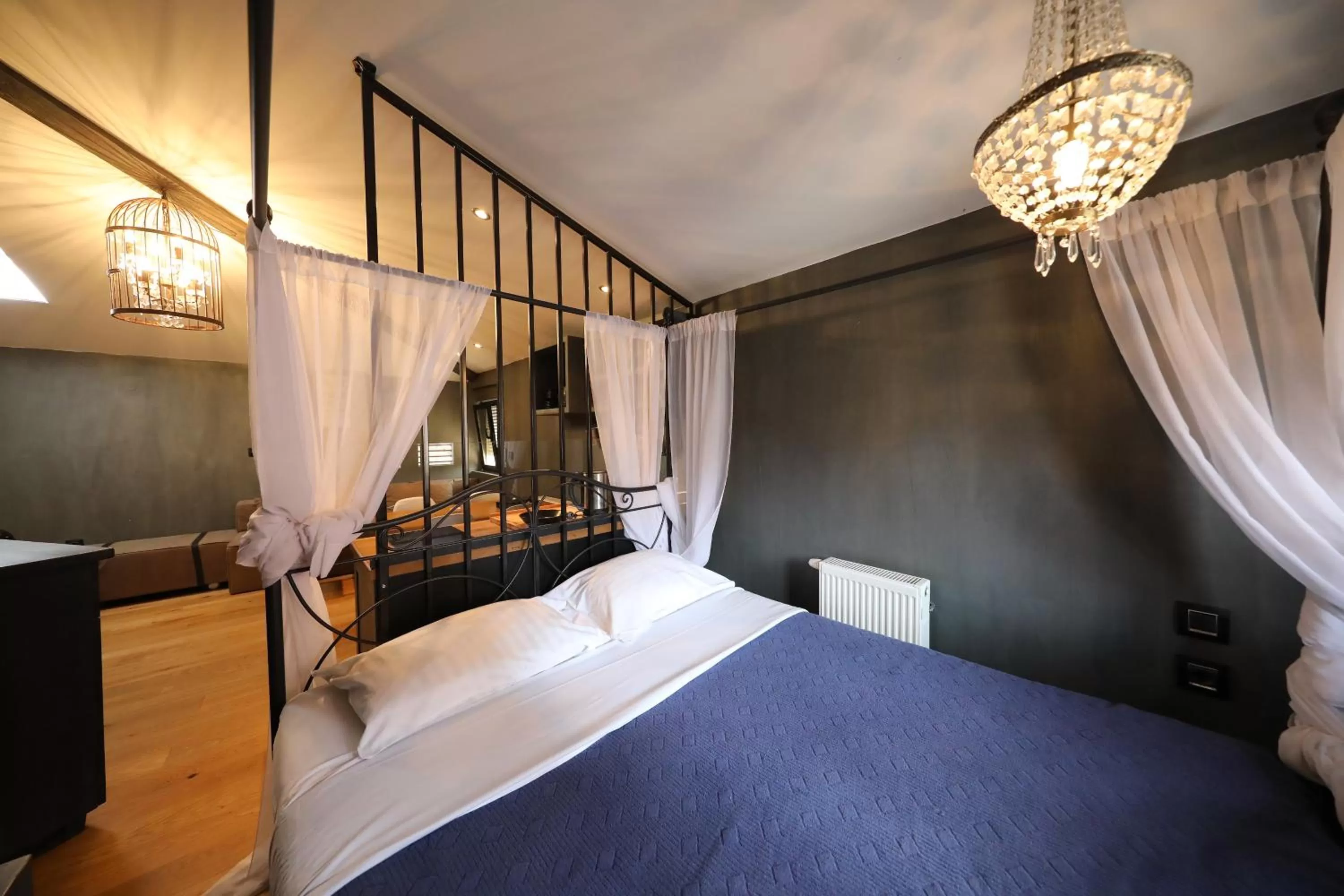 Bed in Central Apartments Integrated Hotel