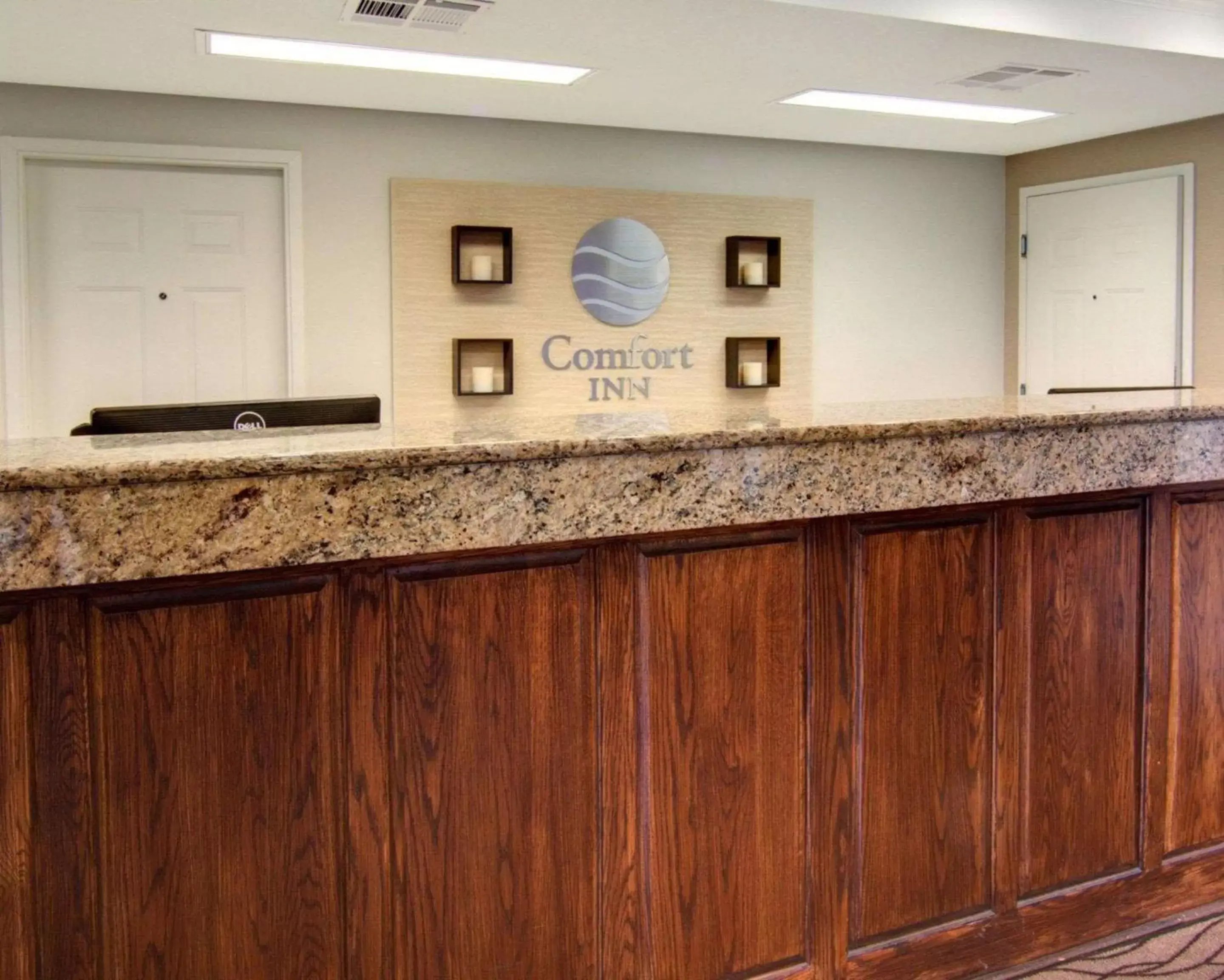 Lobby or reception in Comfort Inn West Monroe near Sports & Events Center Lobby or reception in Comfort Inn West Monroe near Sports & Events Center