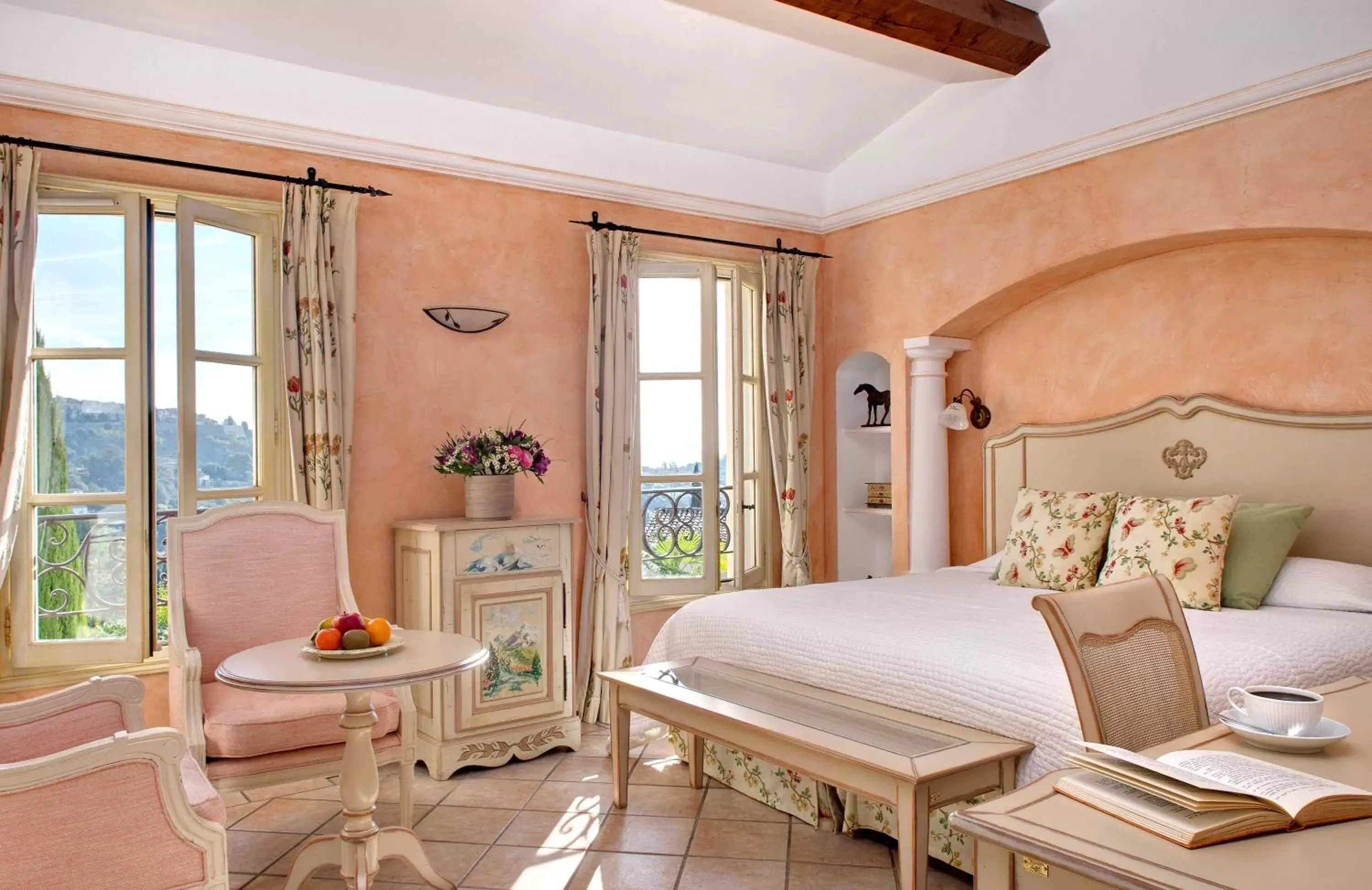 Bedroom in Hôtel La Grande Bastide