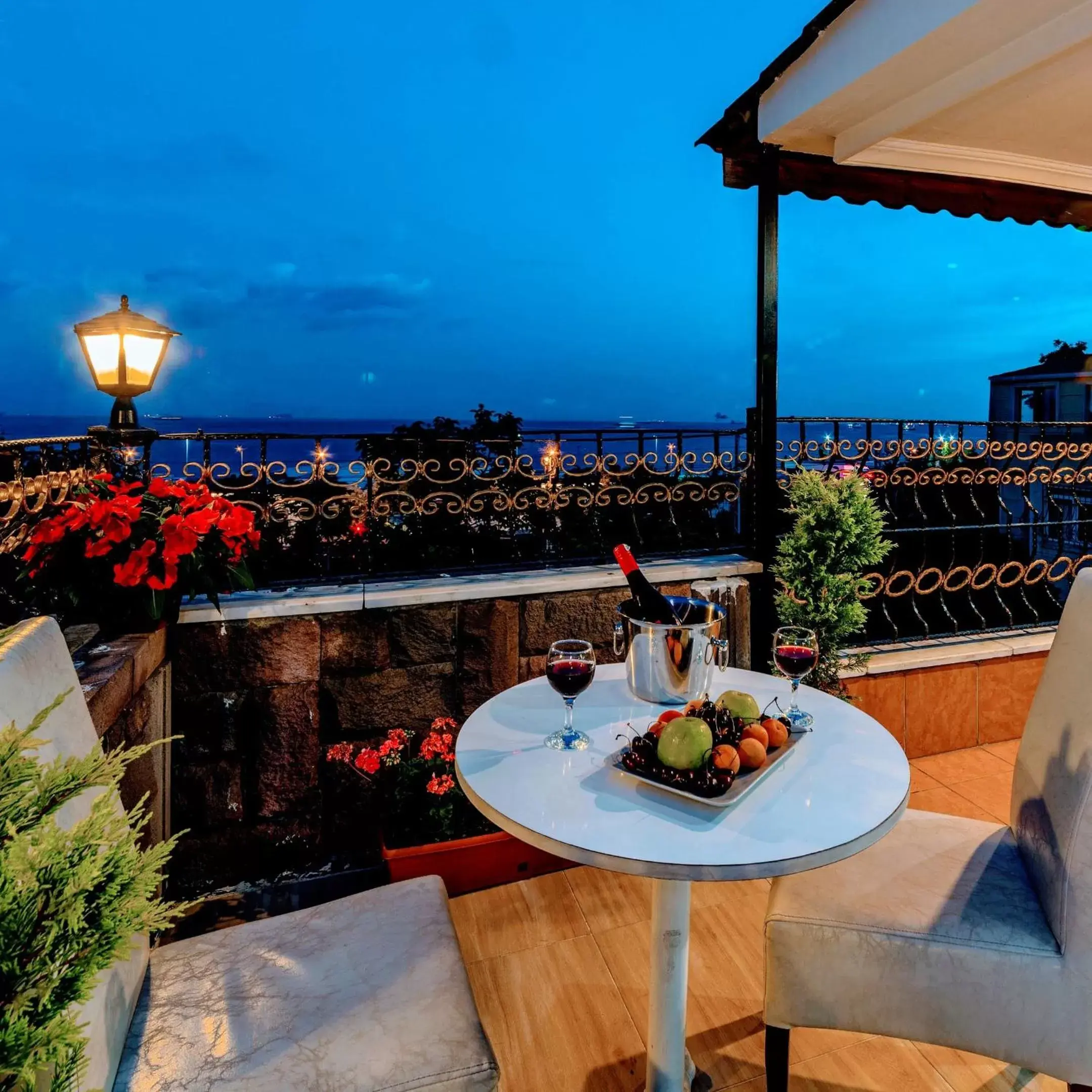 Balcony/Terrace in Harmony Hotel Istanbul & SPA