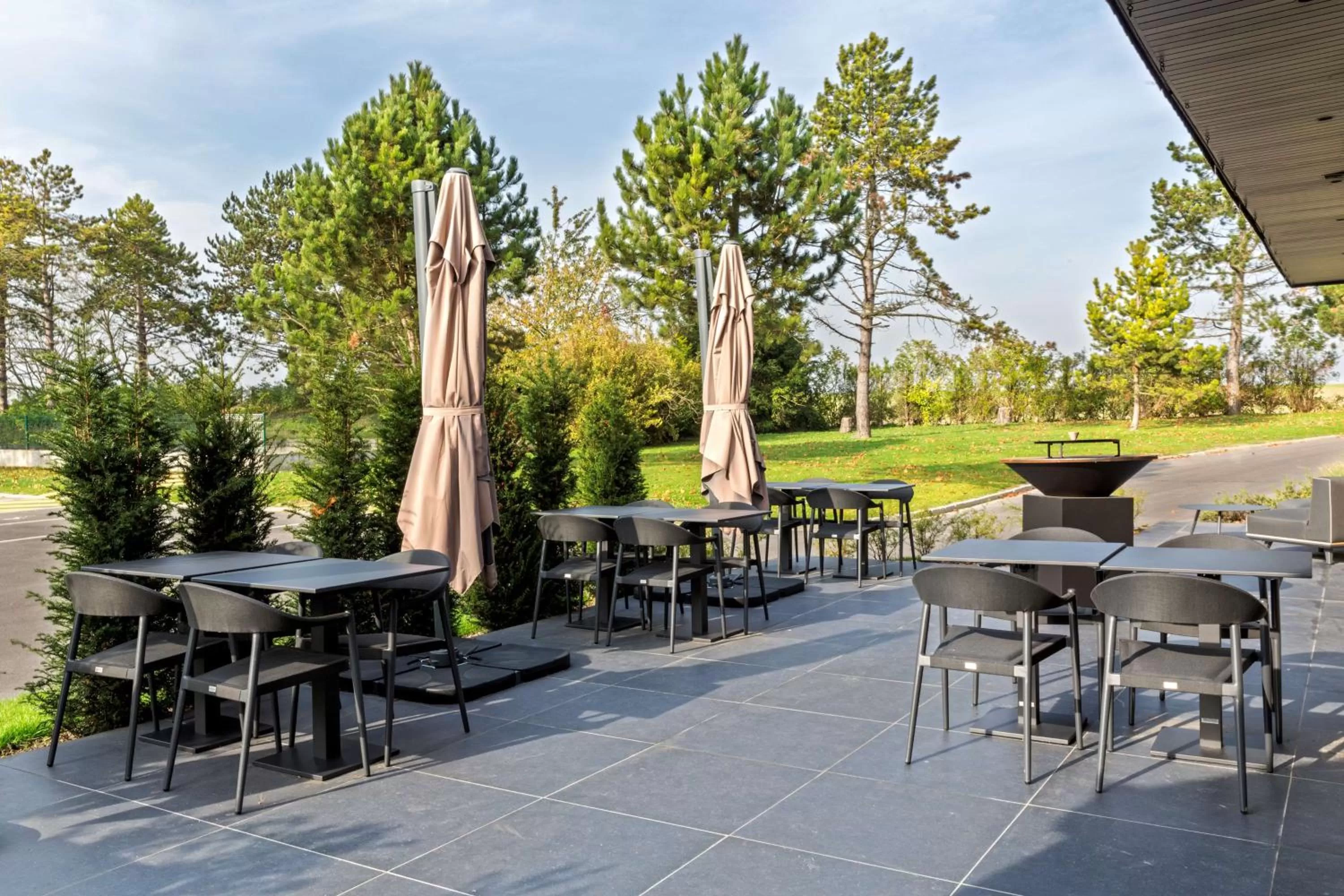 On site in Best Western L'Aquarium Arras Nord