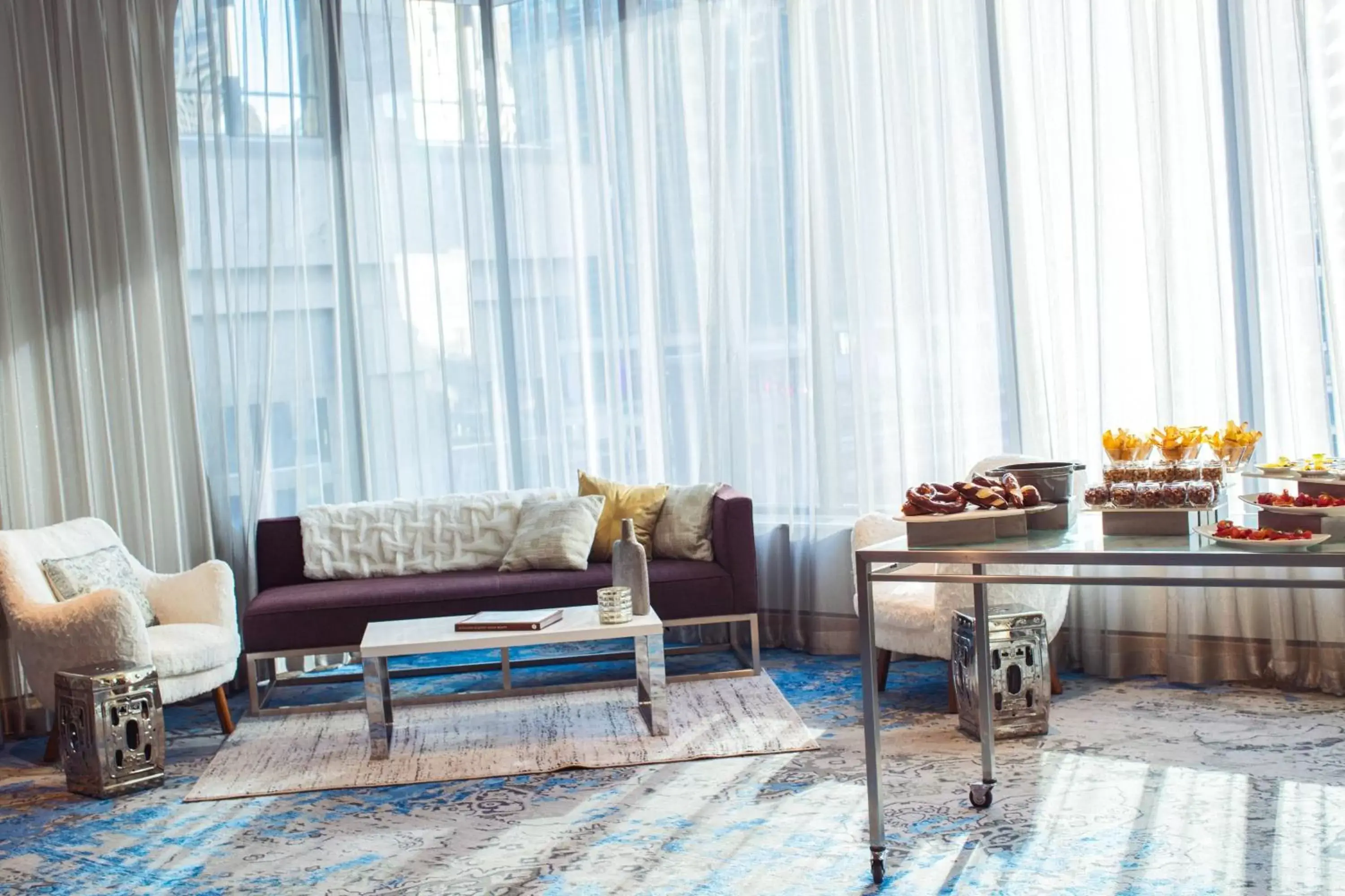 Meeting/conference room, Seating Area in Renaissance Chicago Downtown Hotel