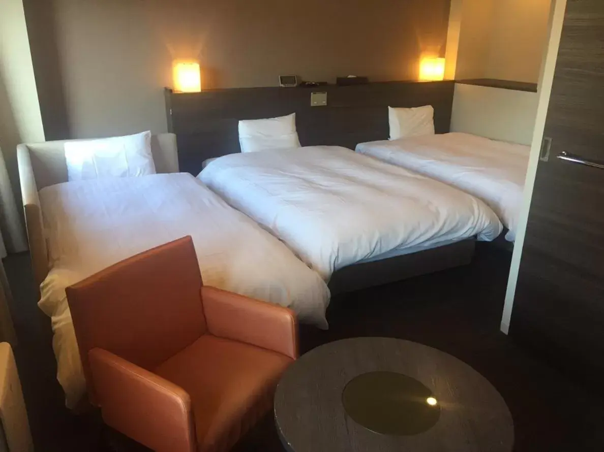 Photo of the whole room, Bed in Dormy Inn Nagasaki Shinchichukagai Photo of the whole room, Bed in Dormy Inn Nagasaki Shinchichukagai