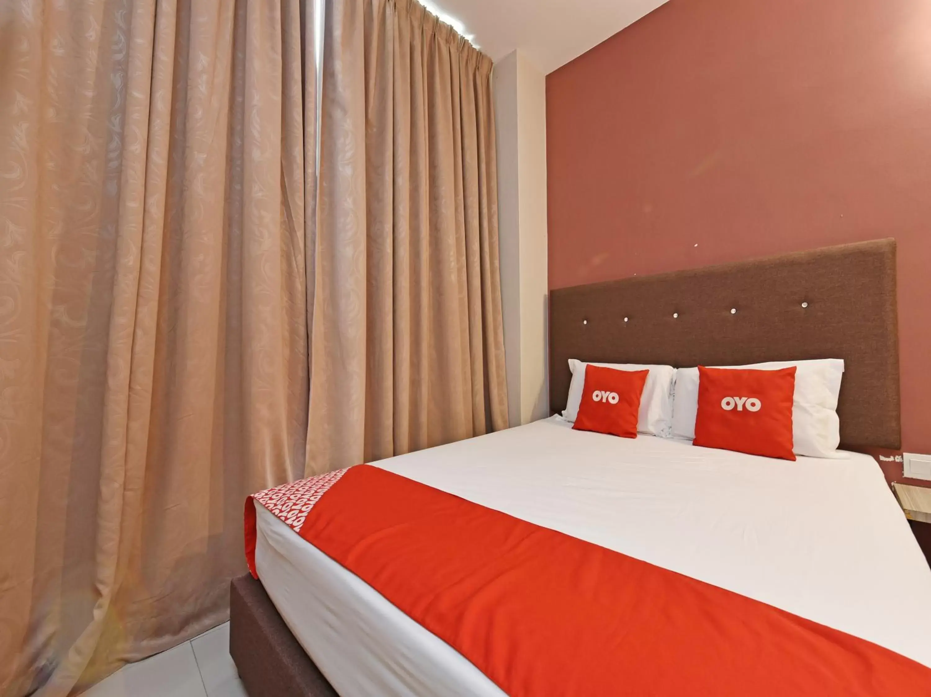 Bed in Super OYO Capital O 90556 Hotel Cherita Rooms