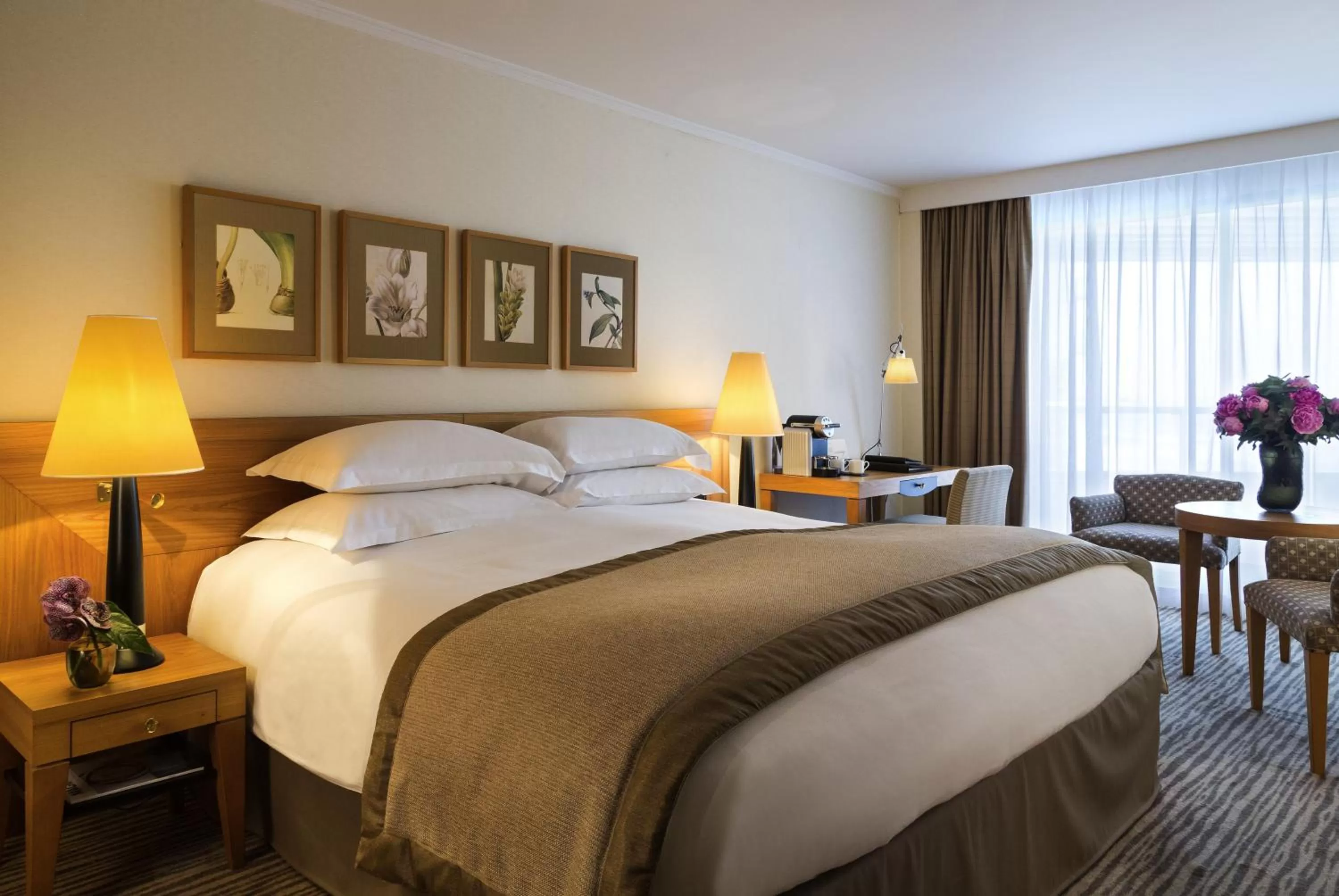 Deluxe Double Room with Sea View  in Sofitel Biarritz Le Miramar Thalassa