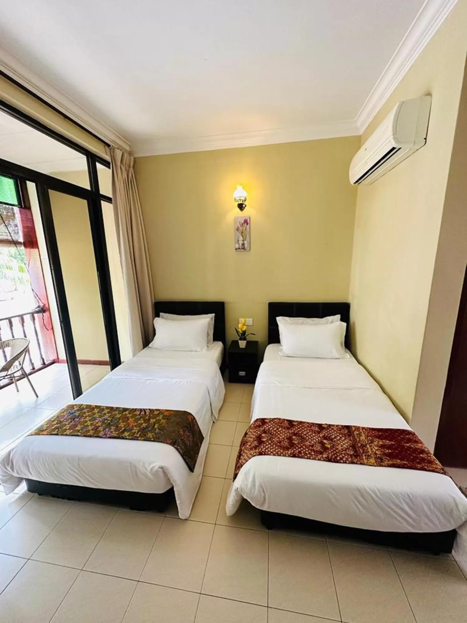 Bed in MORTEN VILLA MELAKA