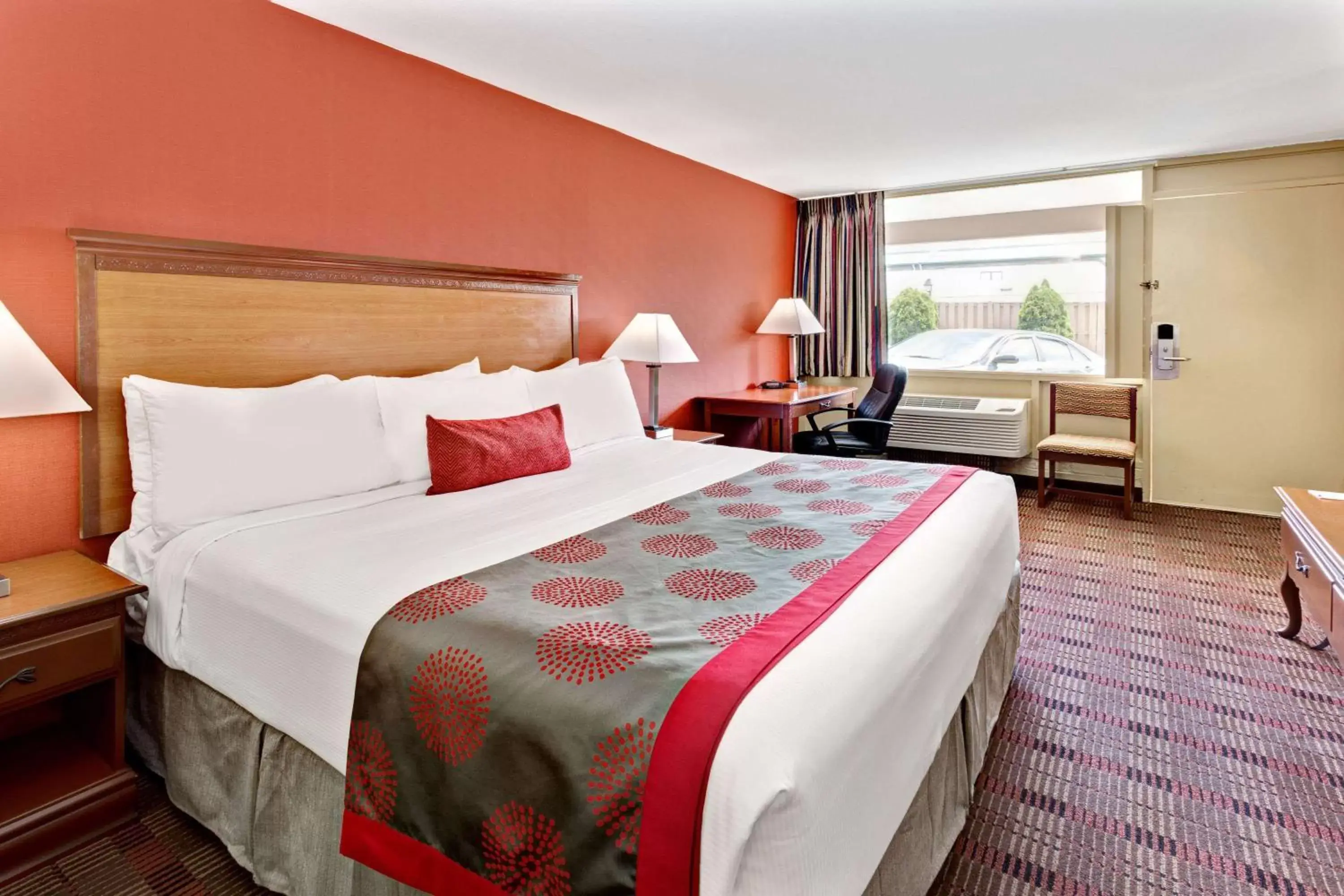 Photo of the whole room, Bed in Ramada by Wyndham Baltimore West