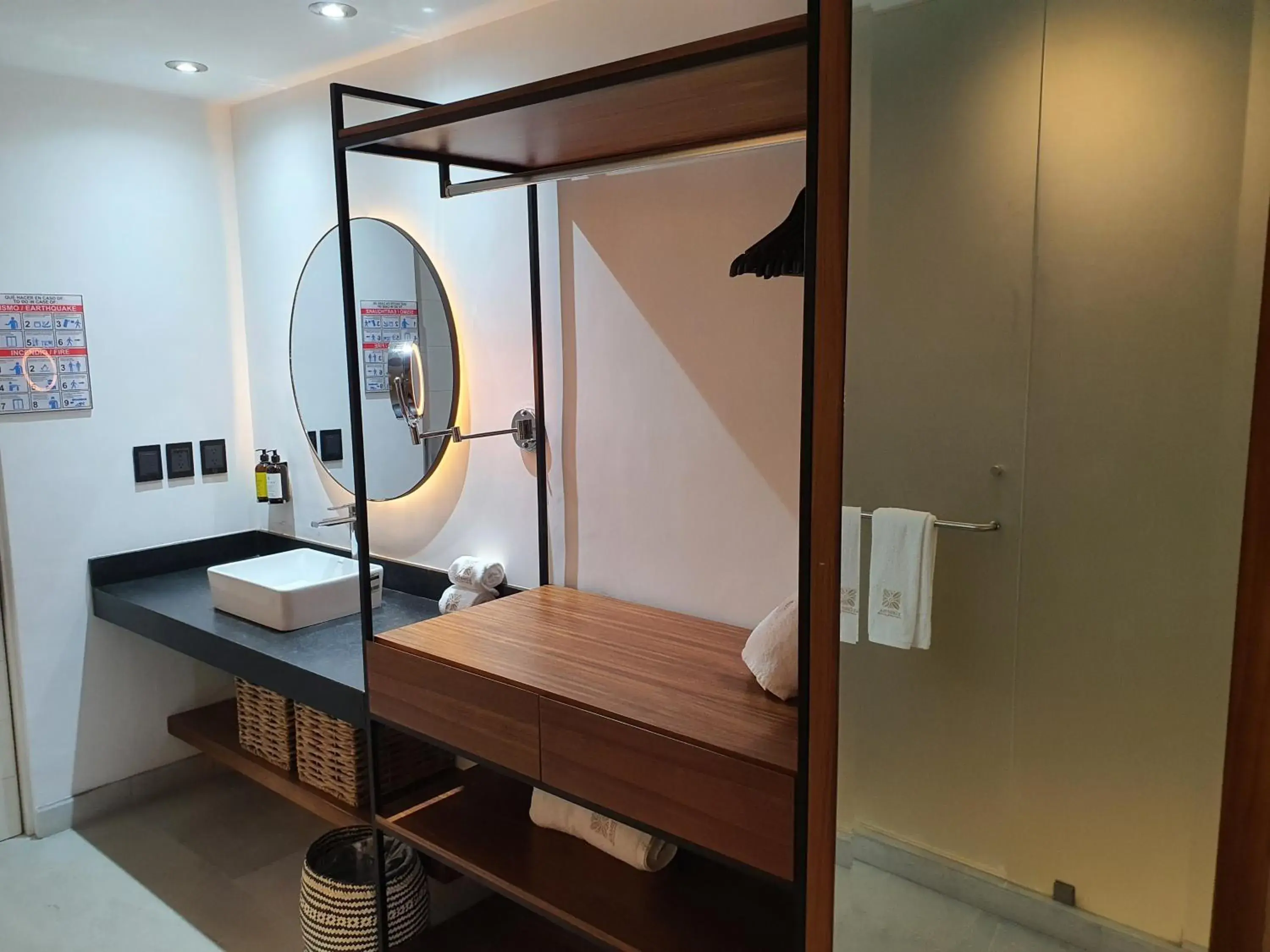 hair dresser, Bathroom in Ximena Hotel Boutique