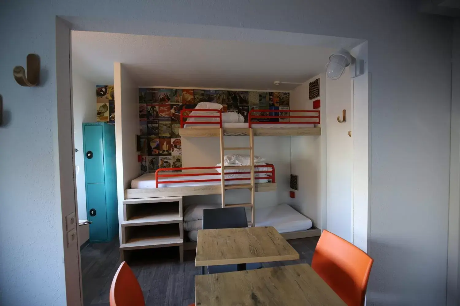 Photo of the whole room, Bunk Bed in hotelF1 Lyon Saint Priest