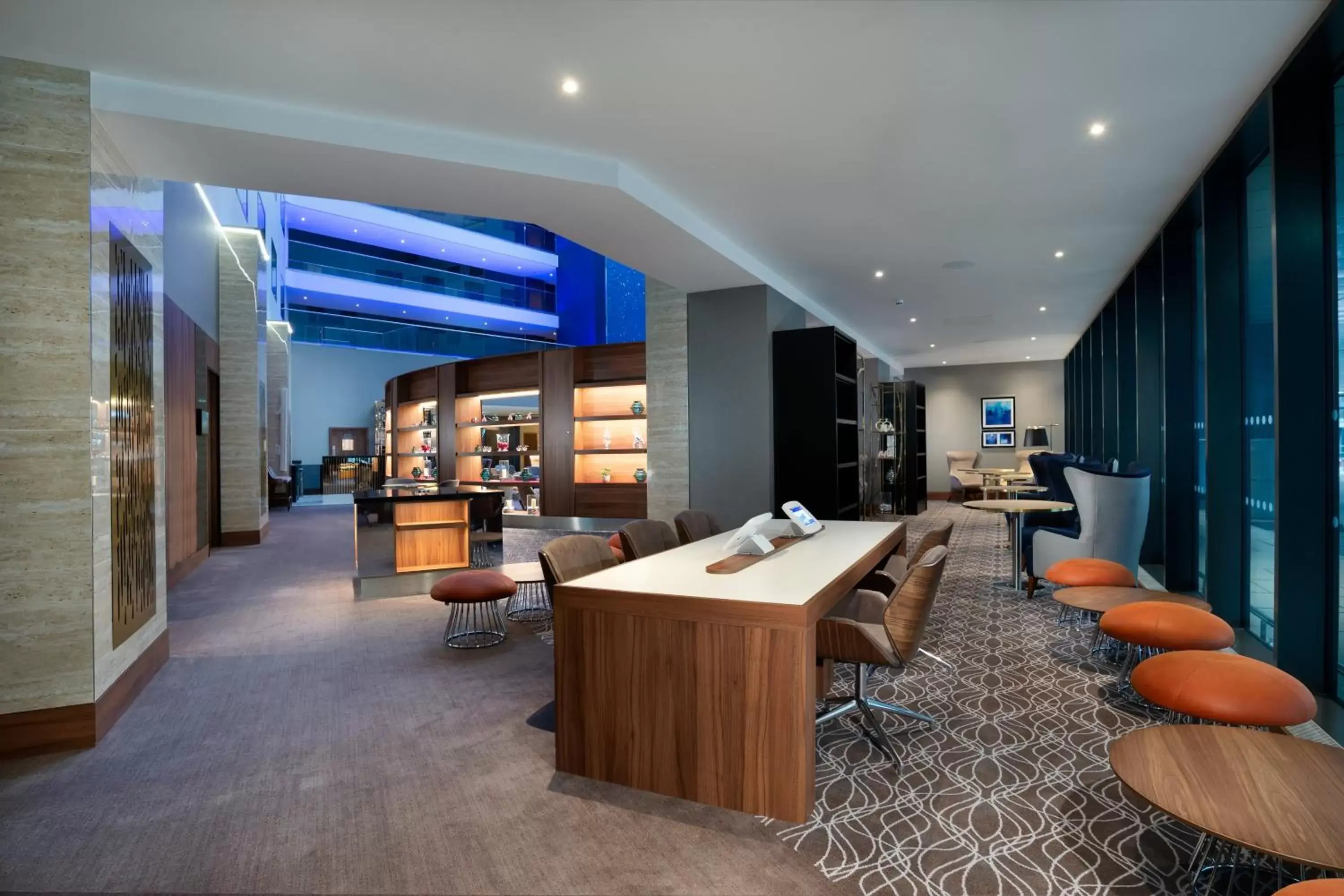 Meeting/conference room, Lounge/Bar in Crowne Plaza London Heathrow T4, an IHG Hotel