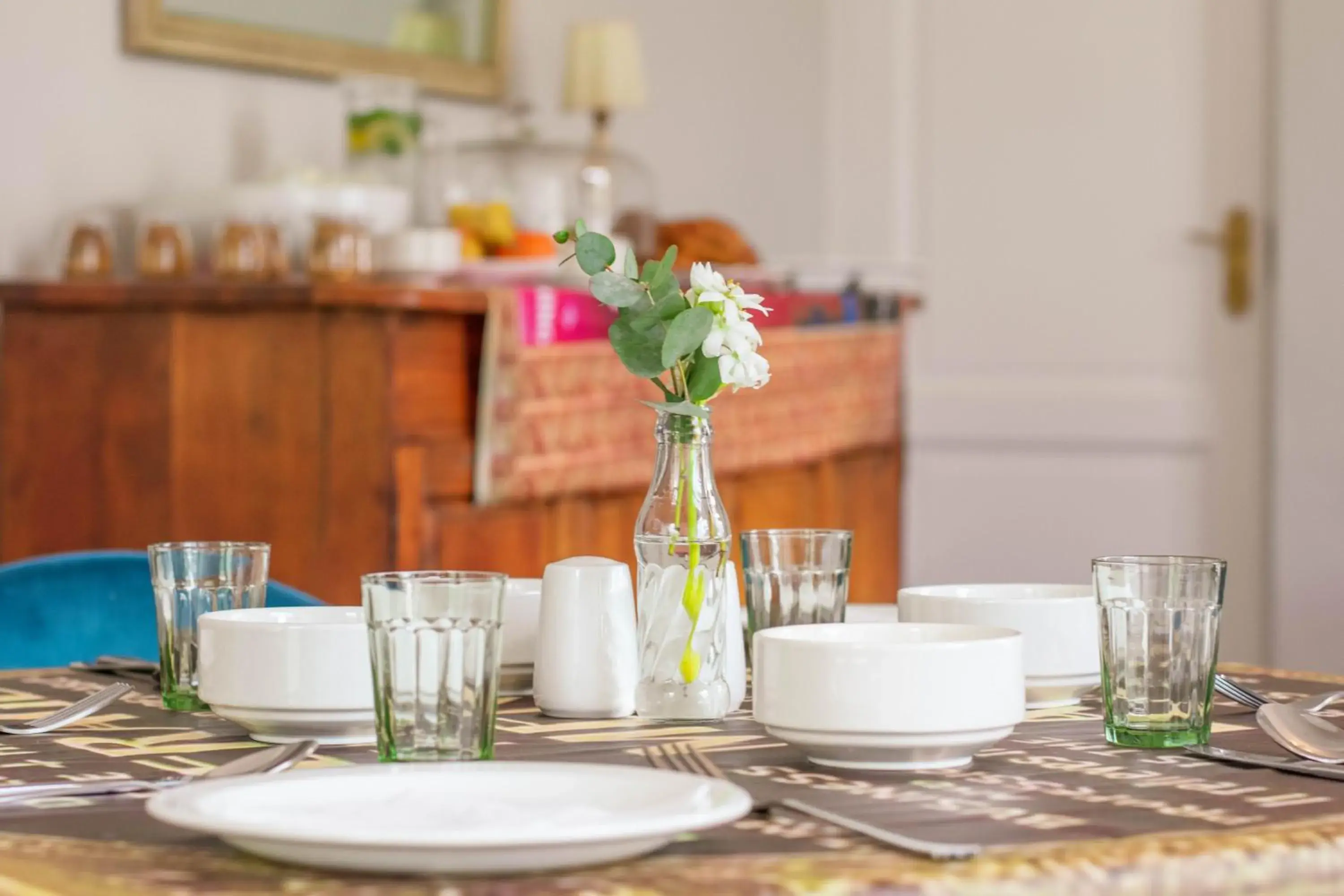 Dining area in Rozenburg Guest House