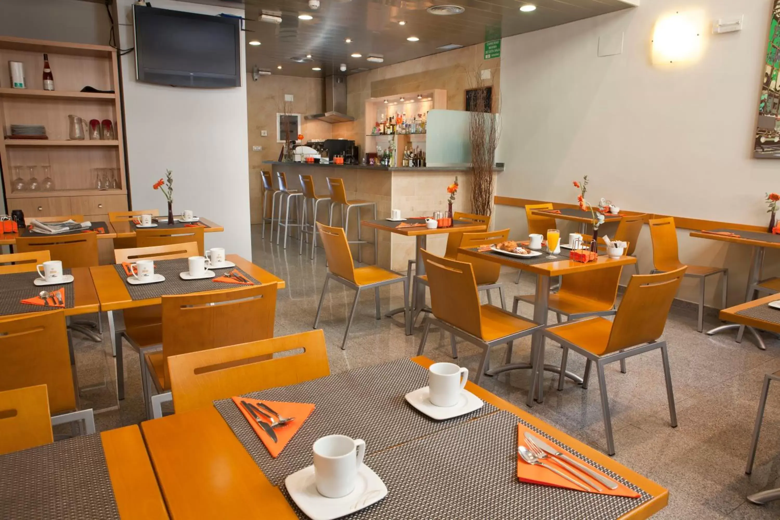 Restaurant/places to eat in La City Estación Restaurant/places to eat in La City Estación