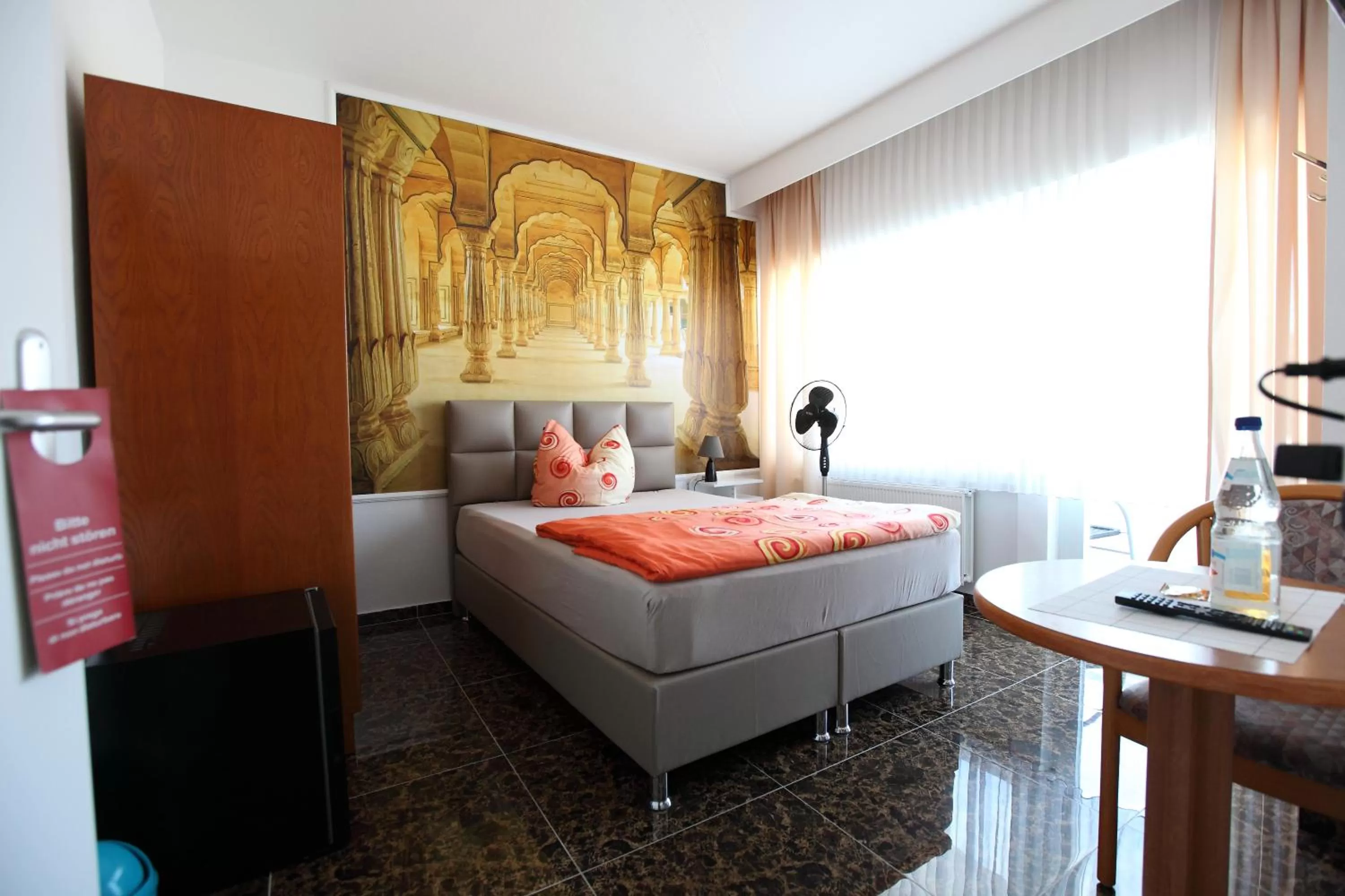 Photo of the whole room, Bed in Hotel Sofia