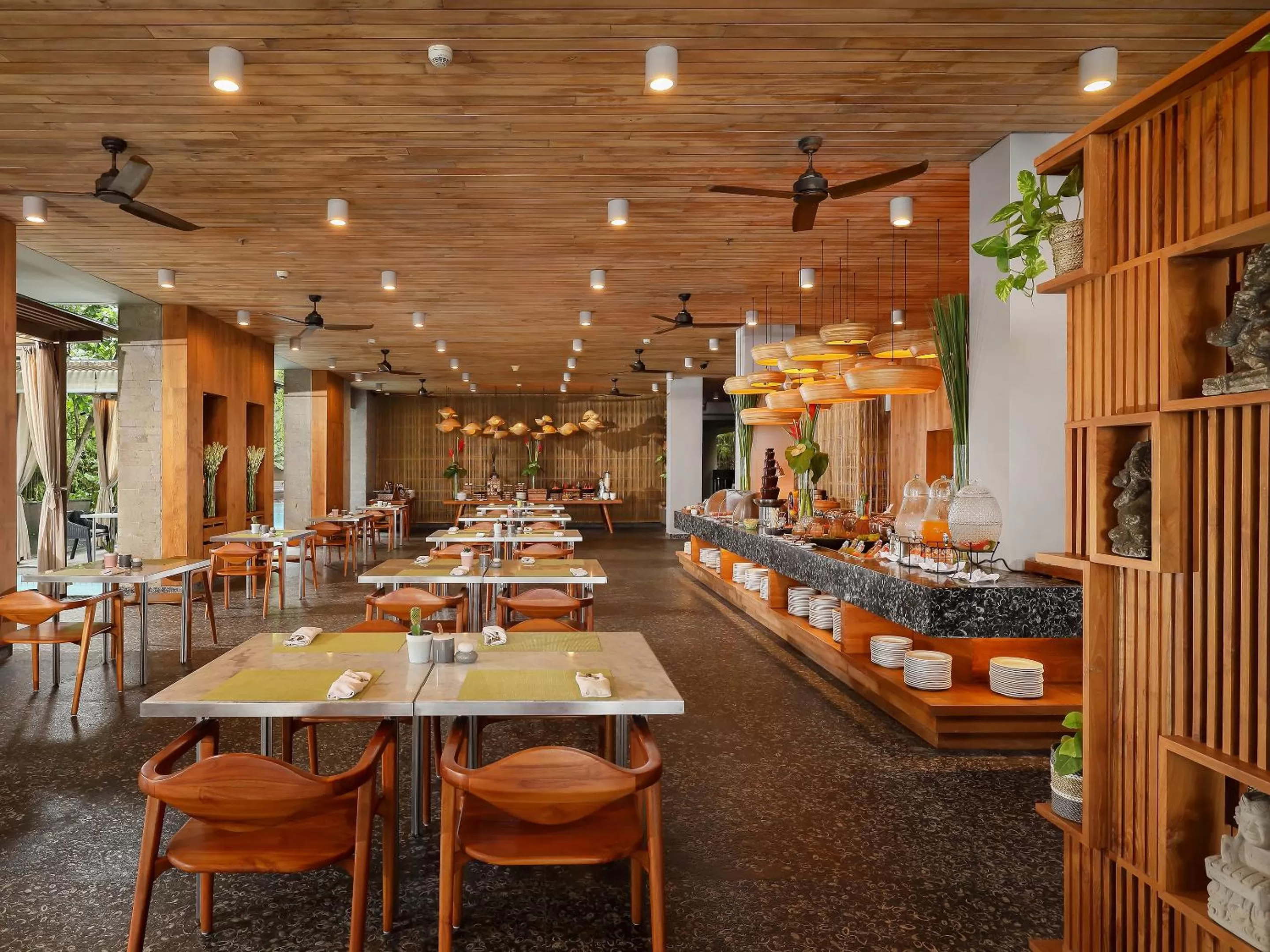 Restaurant/places to eat in Maya Sanur Resort & Spa