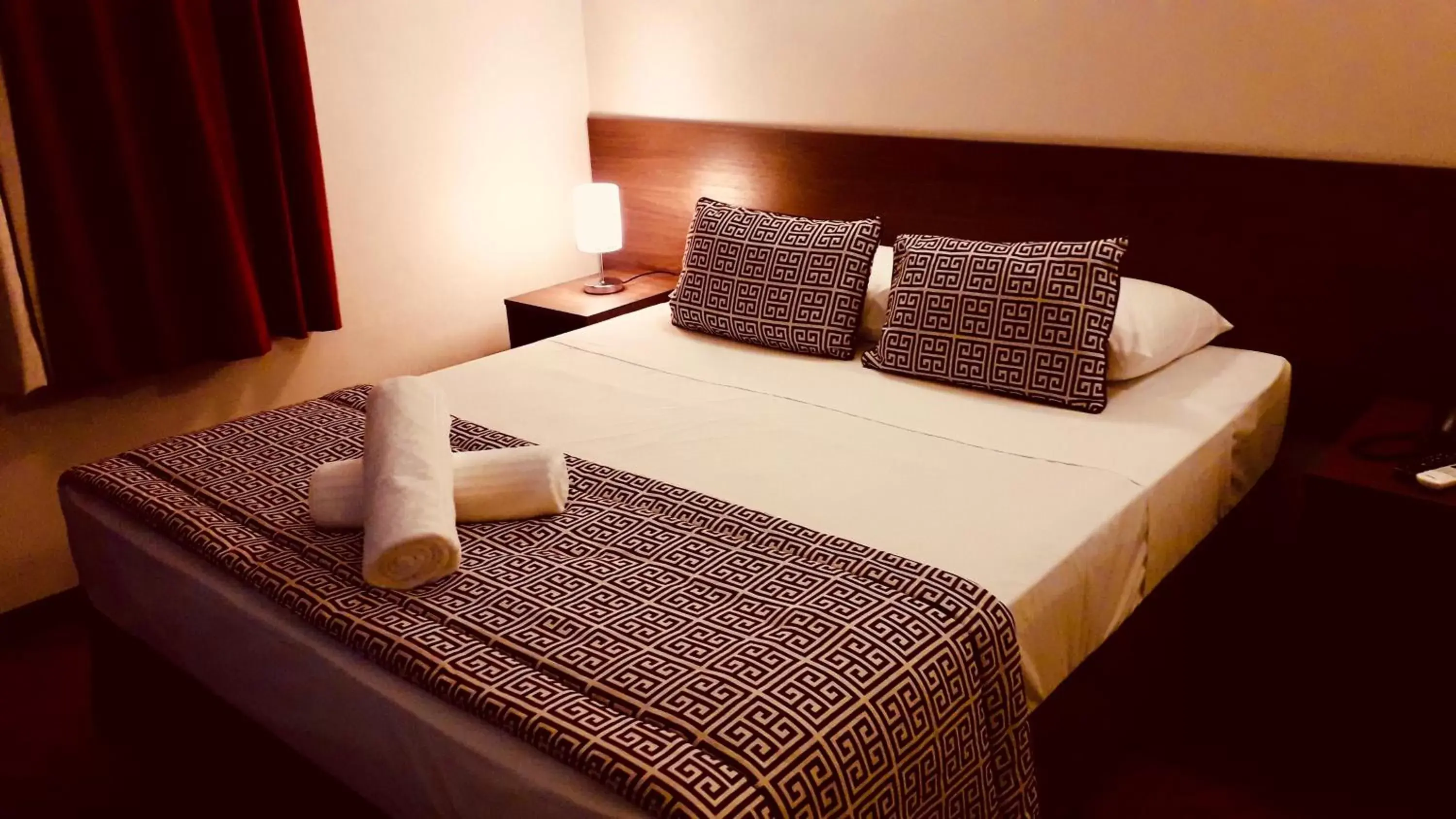 Bed in Lummina Mogi Bed in Lummina Mogi