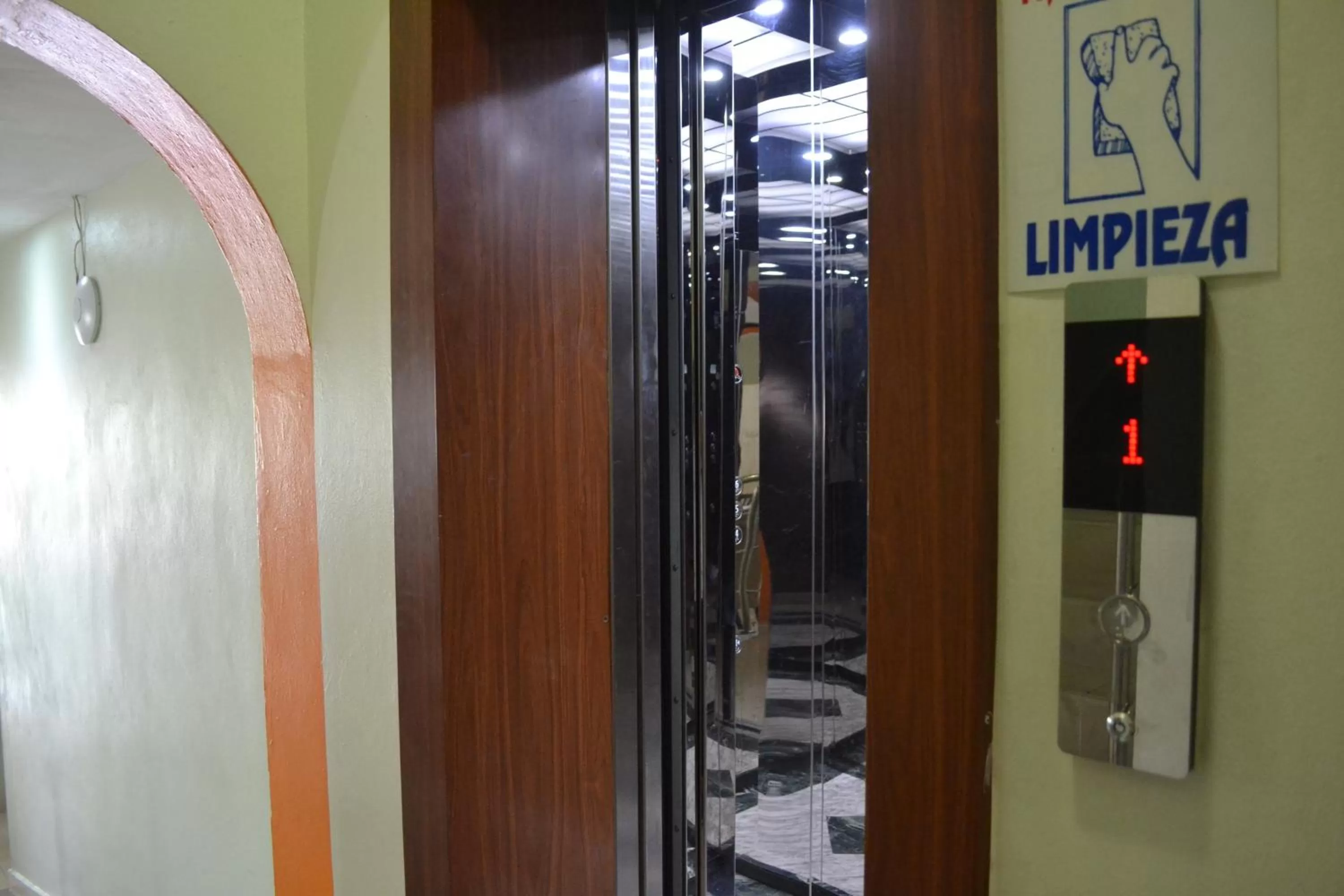 Area and facilities in Hotel Renacer